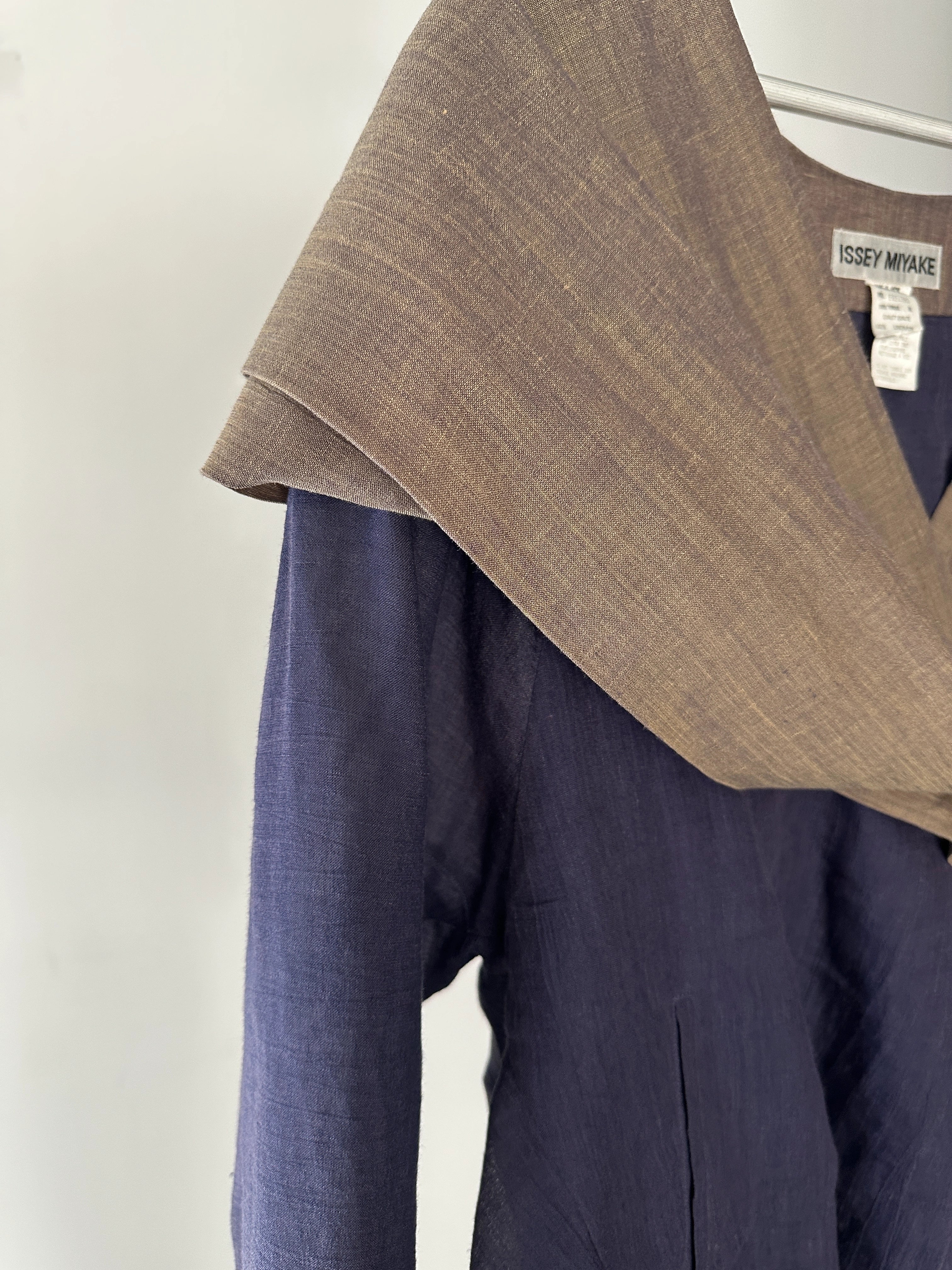 ISSEY MIYAKE - 1990s 2 PIECES SET CONTRASTING TROUSERS AND BLOUSE