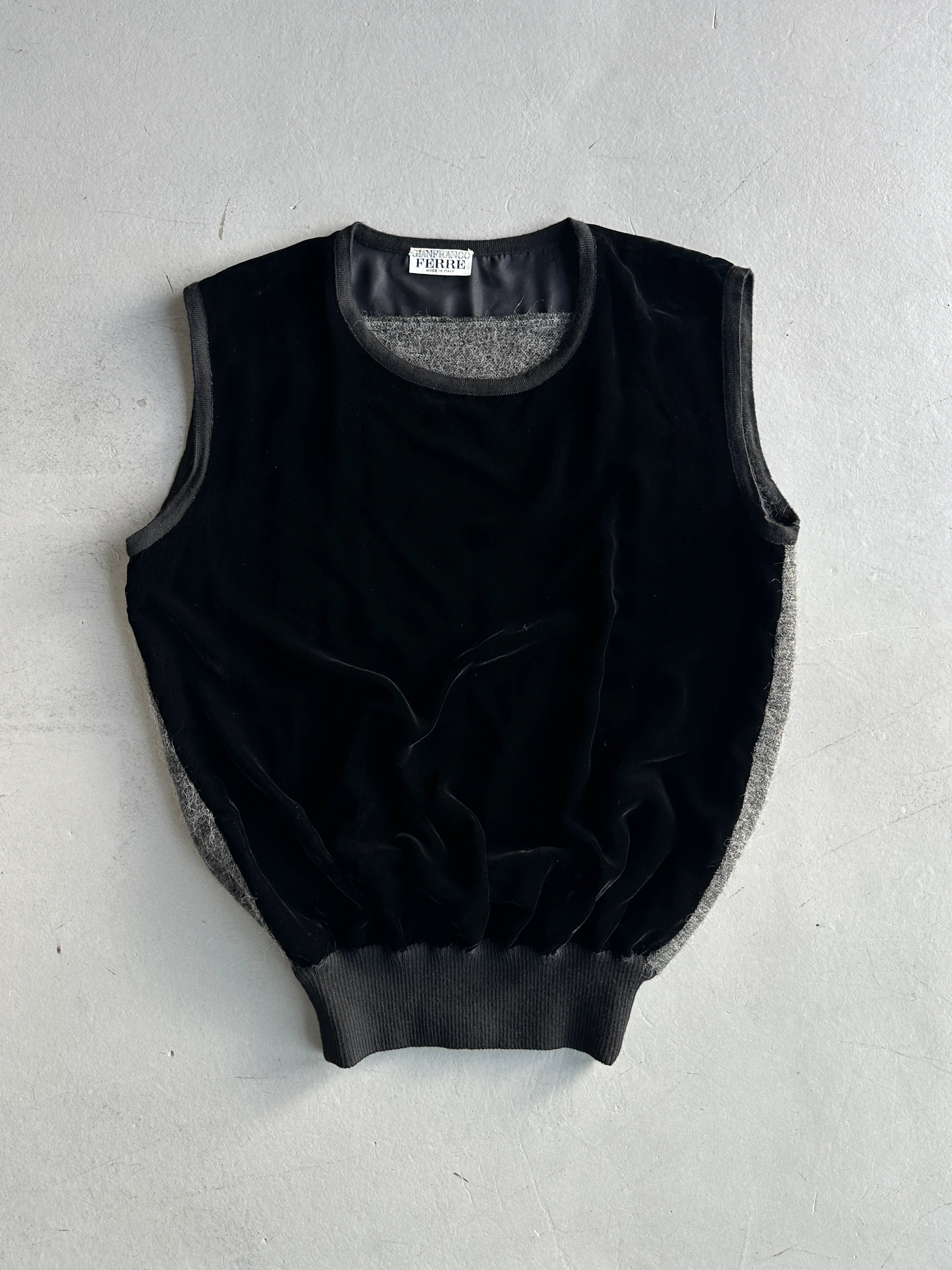 GIANFRANCO FERRÉ - 1990s VELVET FRONT AND FUZZY WOOL CONTRASTING BACK VEST TOP