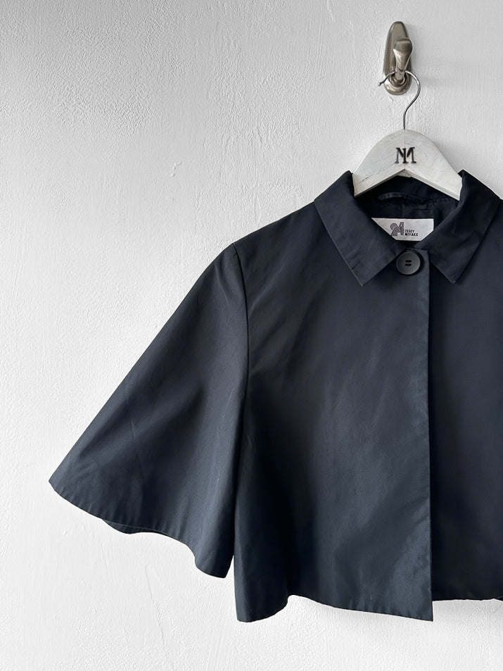 ISSEY MIYAKE - F/W 2009 CROPPED BOLERO JACKET