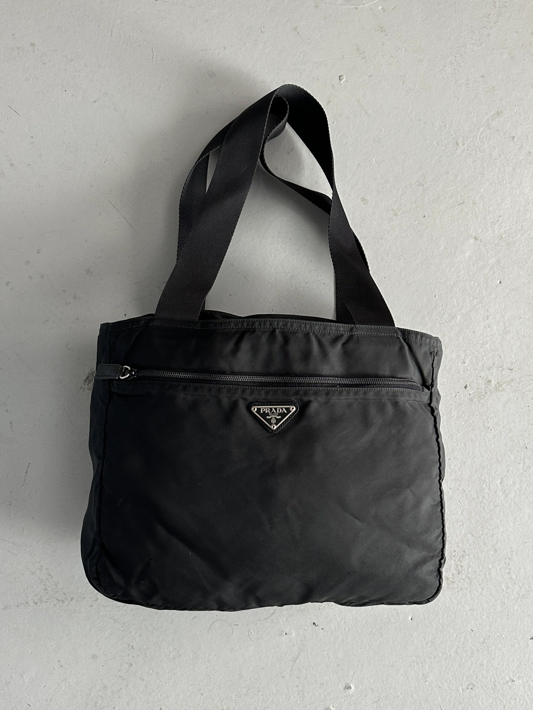 PRADA - 1990s NYLON TOTE BAG