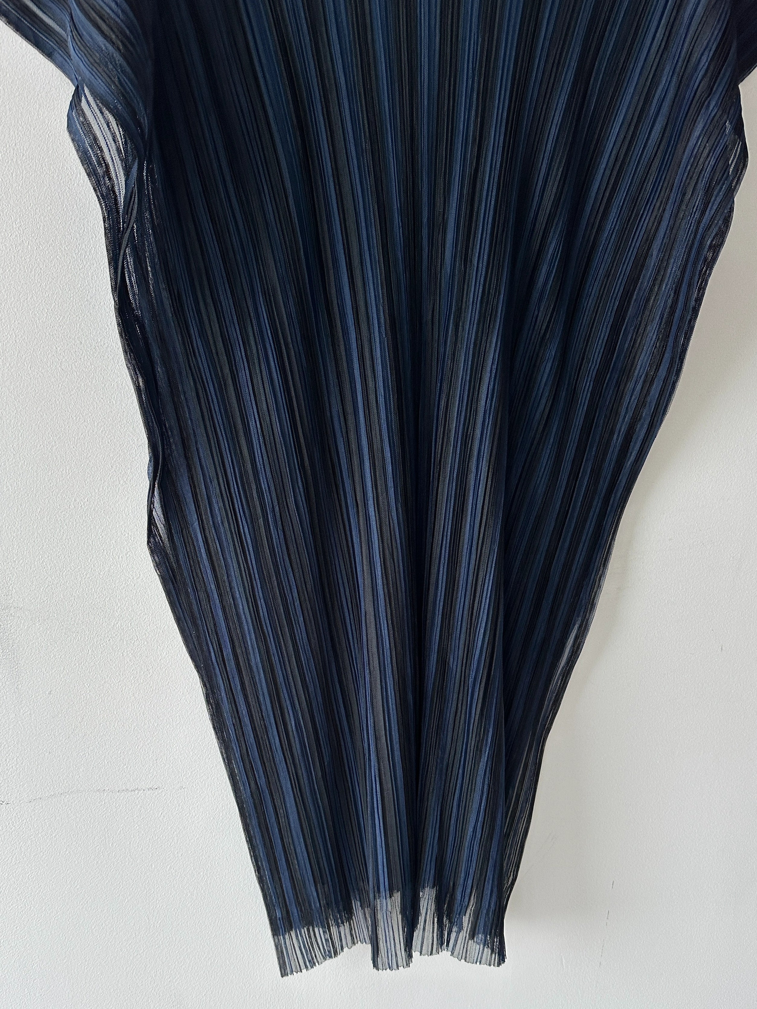 ISSEY MIYAKE - 2000s LAYERED LONGLINE TOP WITH SHEER MESH OVERLAY