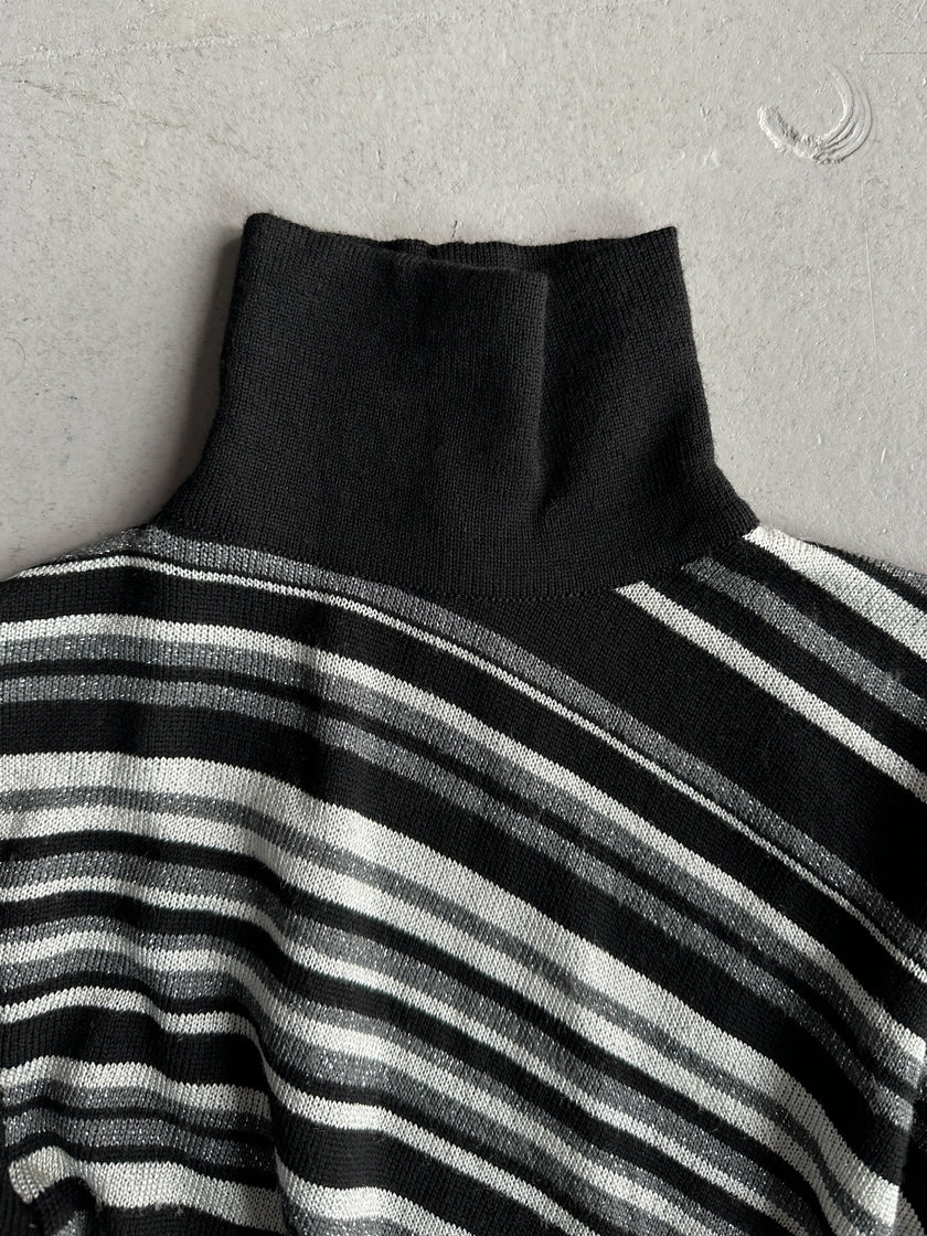 1990s ASYMMETRICAL LONG SLEEVE TOP WITH CUT OUT AT BACK
