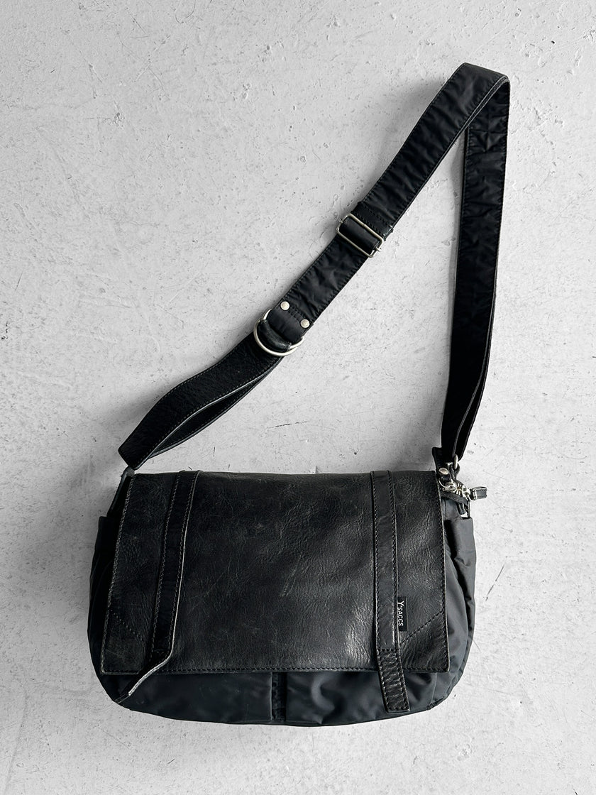 YOHJI YAMAMOTO Y'SACCS - late 1990s-2000s NYLON MESSENGER BAG WITH LEATHER FRONT PANEL