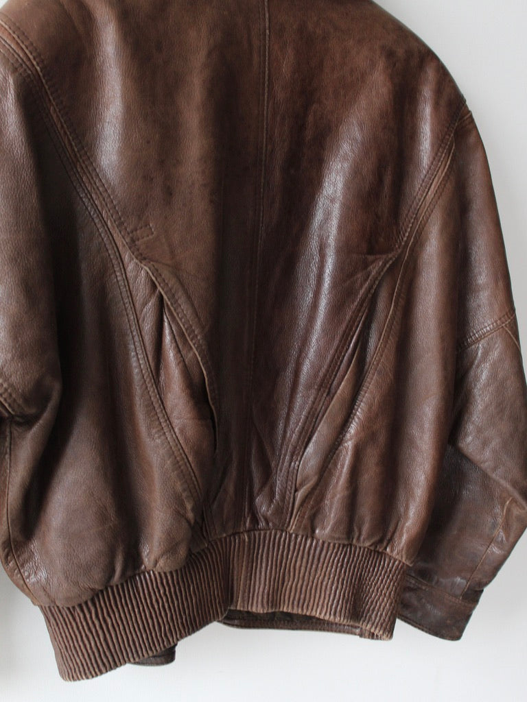 GIANNI VERSACE - 1980s LEATHER AVIATOR BOMBER JACKET WITH SHEARLING COLLAR