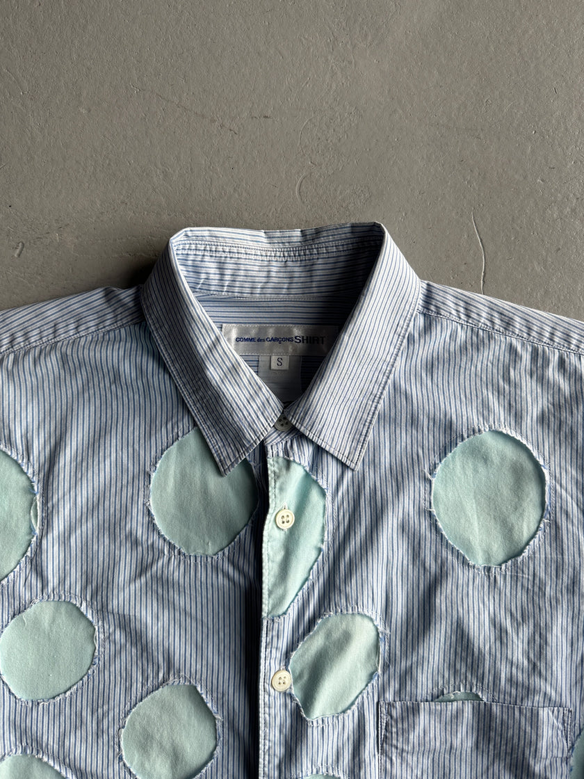 COMME DES GARÇONS SHIRT - S/S 2018 CUT OUTS FRONT MICRO STRIPED LONG SLEEVE SHIRT