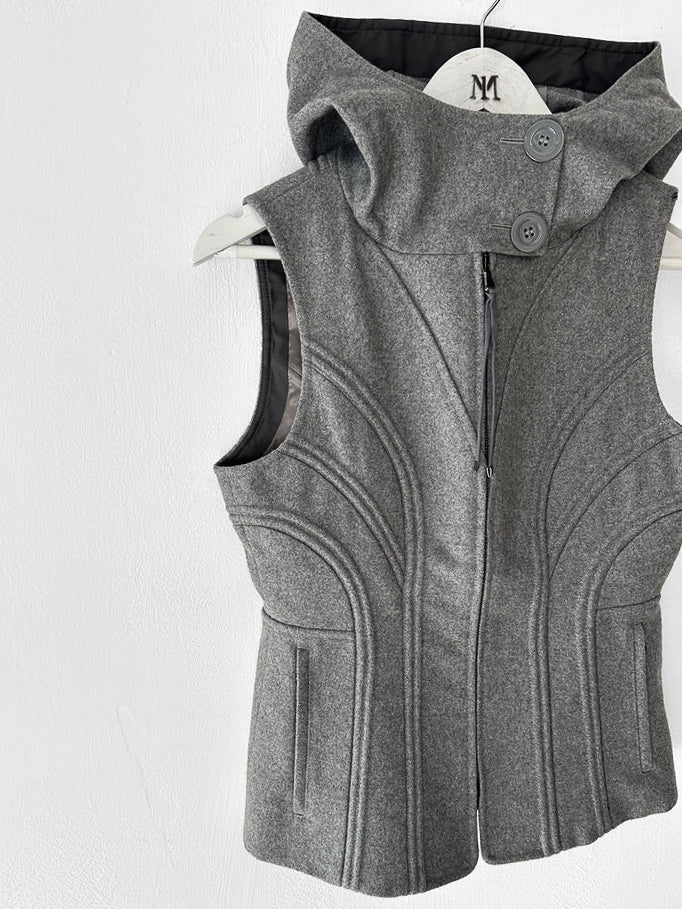 ITALIAN LABEL 2010s ZIPPED HOODED GILET JACKET