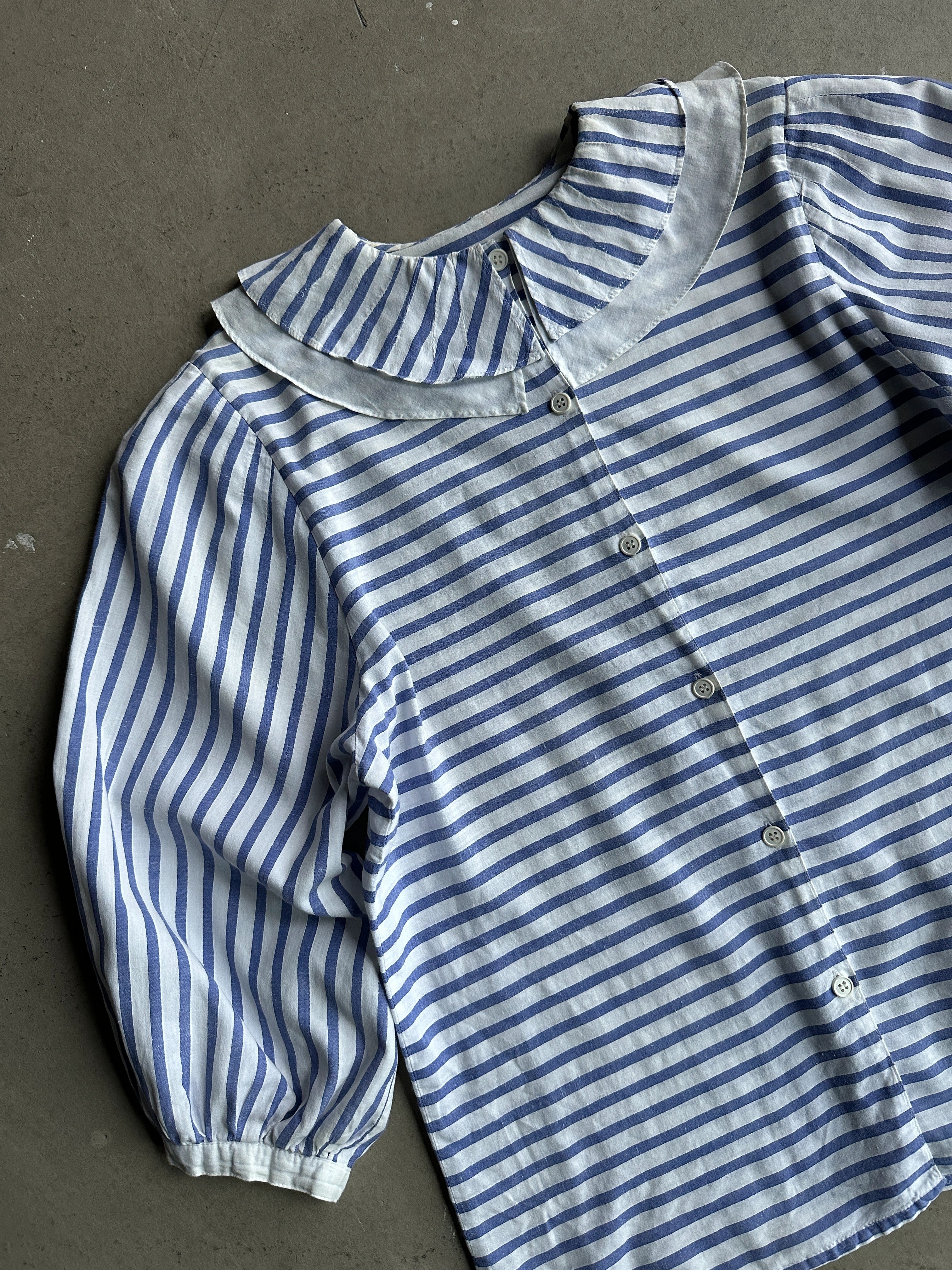 1970s PETER PAN COLLAR STRIPED BLOUSE