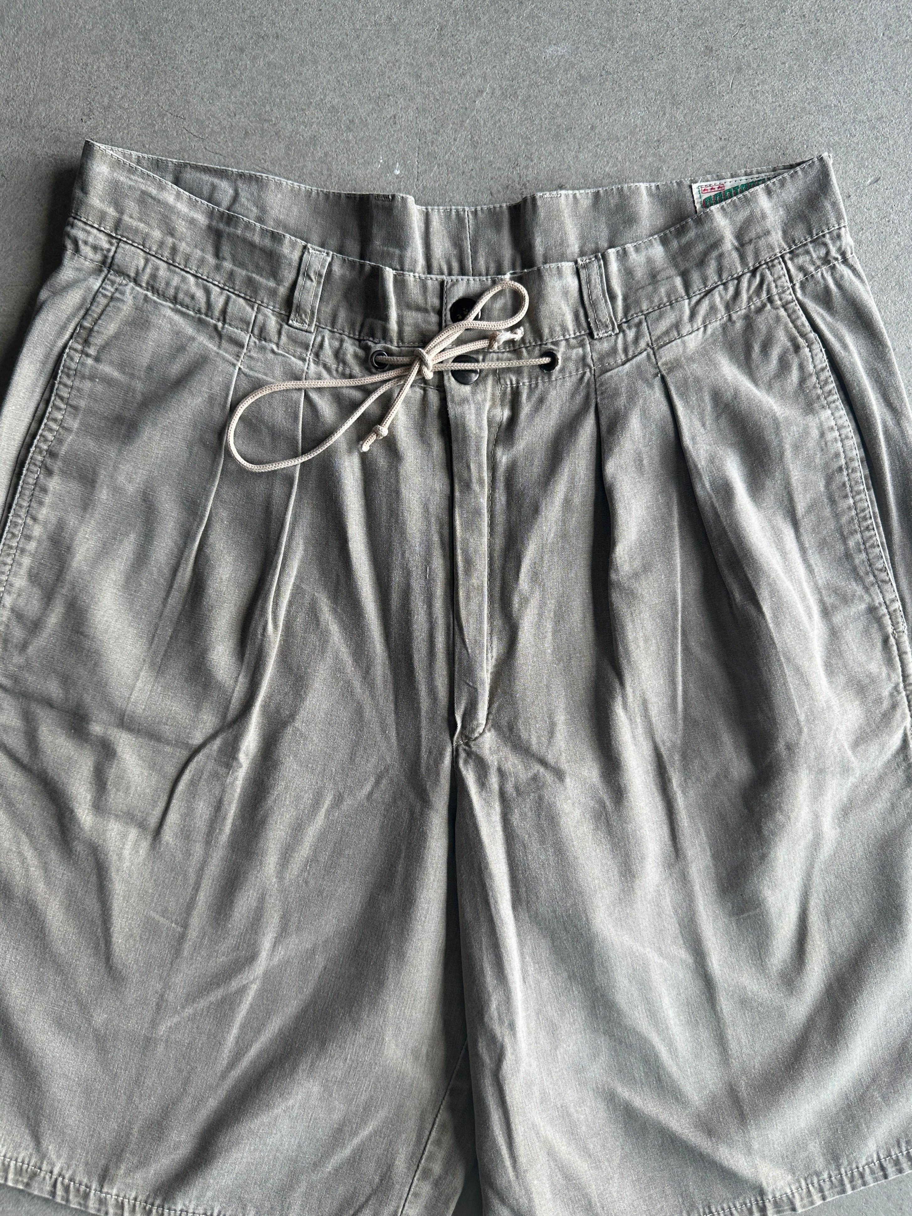 1980s FRONT PLEATS BERMUDA SHORTS