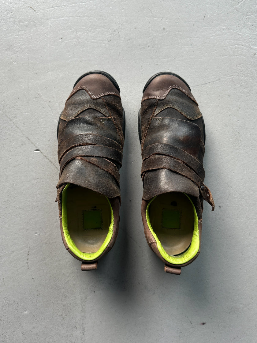 MARITHÉ + FRANÇOIS GIRBAUD - early 2000s ROUND TOE BONDAGE LEATHER SNEAKERS