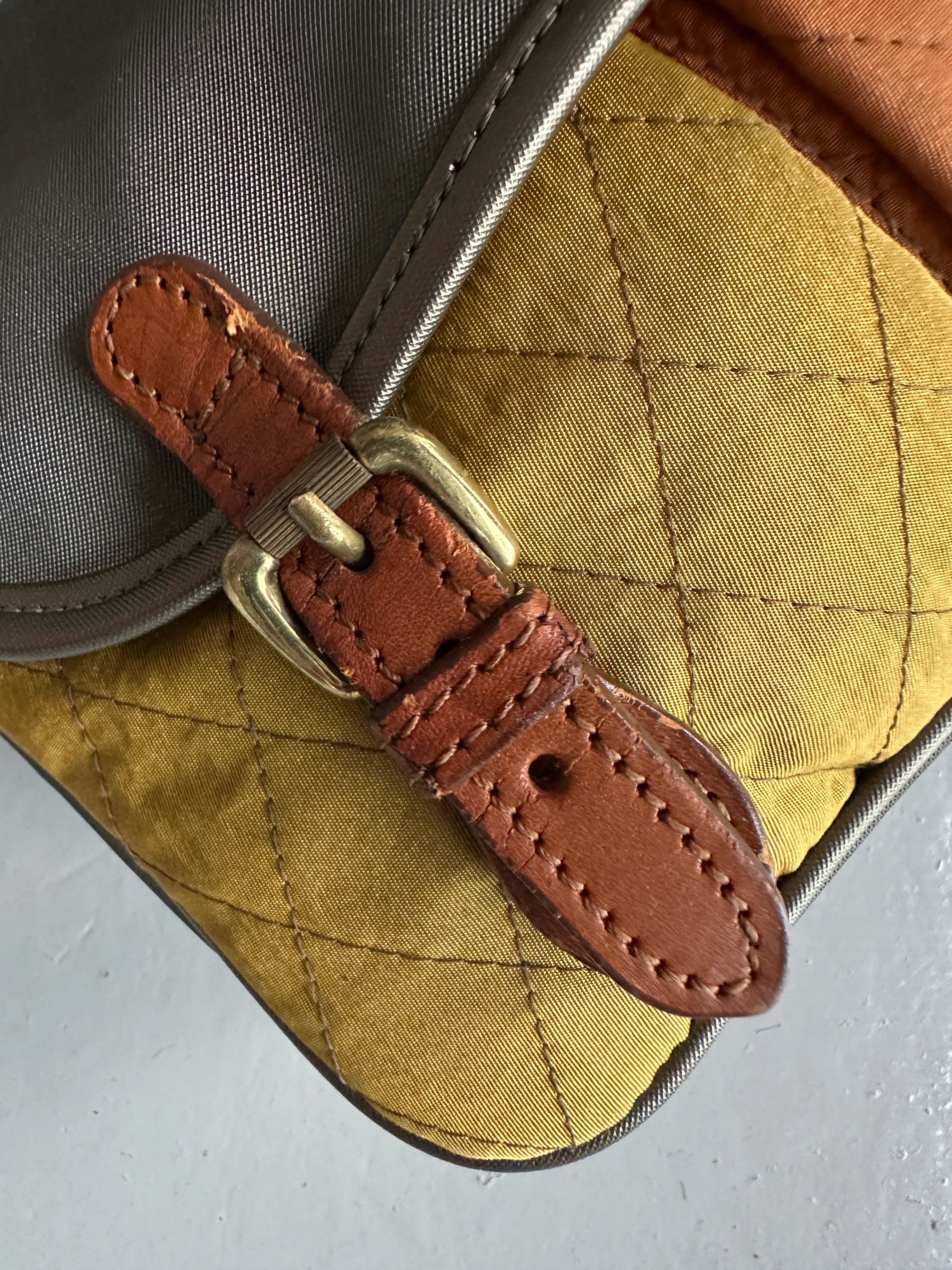 C.P. COMPANY - 1980s MESSENGER BAG WITH CONTRASTING QUILTED FRONT POCKETS