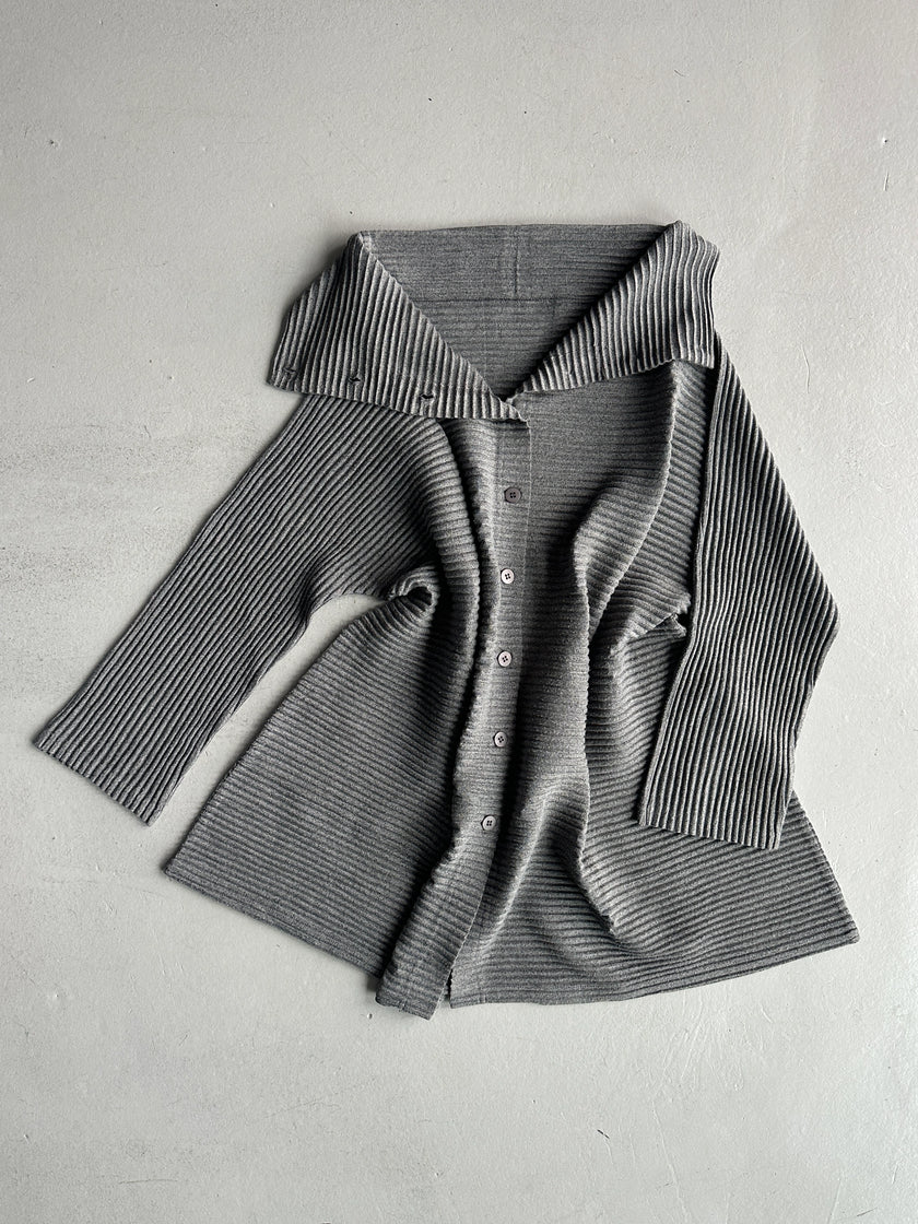 ISSEY MIYAKE - 2000s FUNNEL NECK PLEATED CARDIGAN