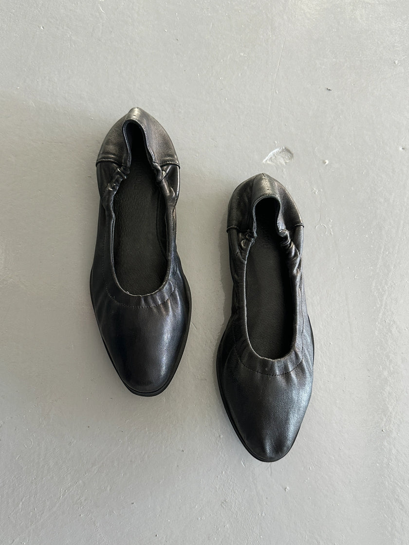 PLANTATION ISSEY MIYAKE - 1990s BALLET FLATS