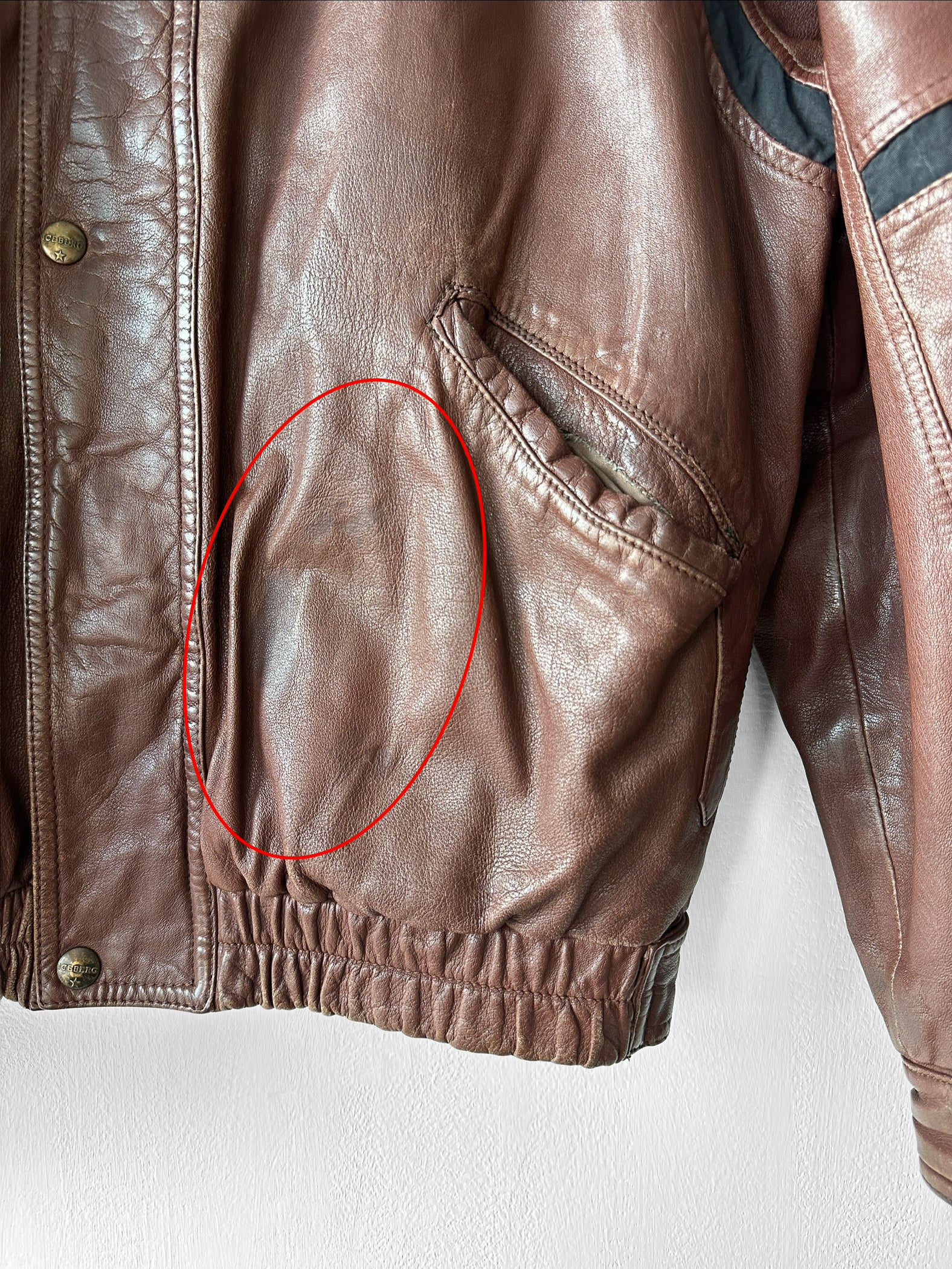 ICEBERG - 1980s LEATHER BOMBER JACKET WITH SHEARLING COLLAR