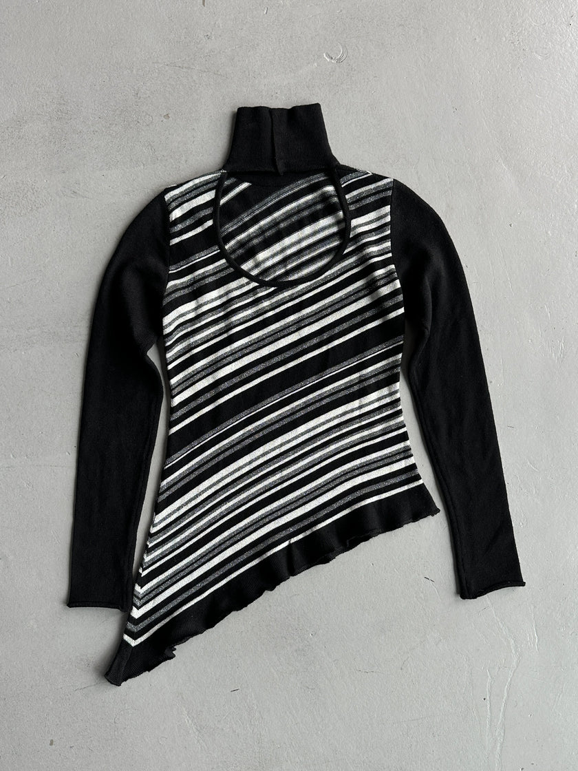 1990s ASYMMETRICAL LONG SLEEVE TOP WITH CUT OUT AT BACK