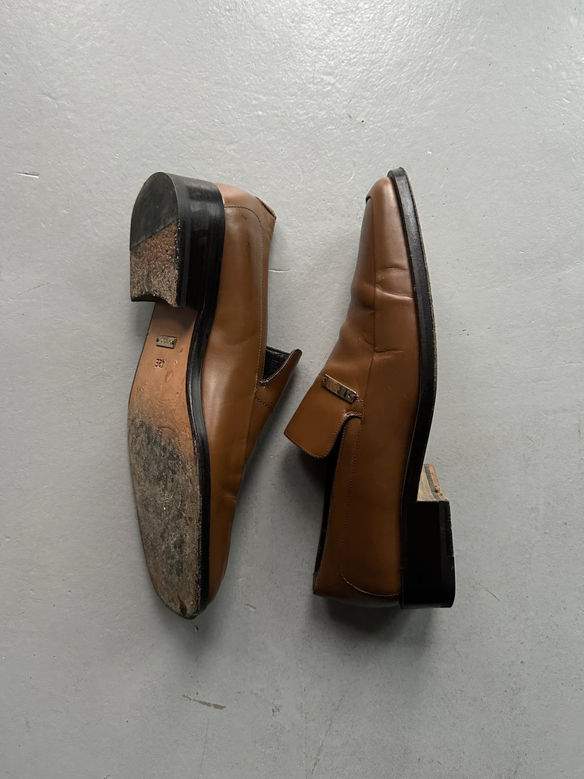 GUCCI - 1990s SQUARE TOE LEATHER LOAFERS