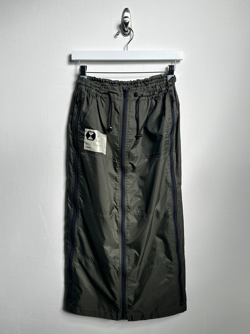 FINAL HOME - early 2000s NYLON MAXY SKIRT WITH ZIPPED SIDE POCKETS