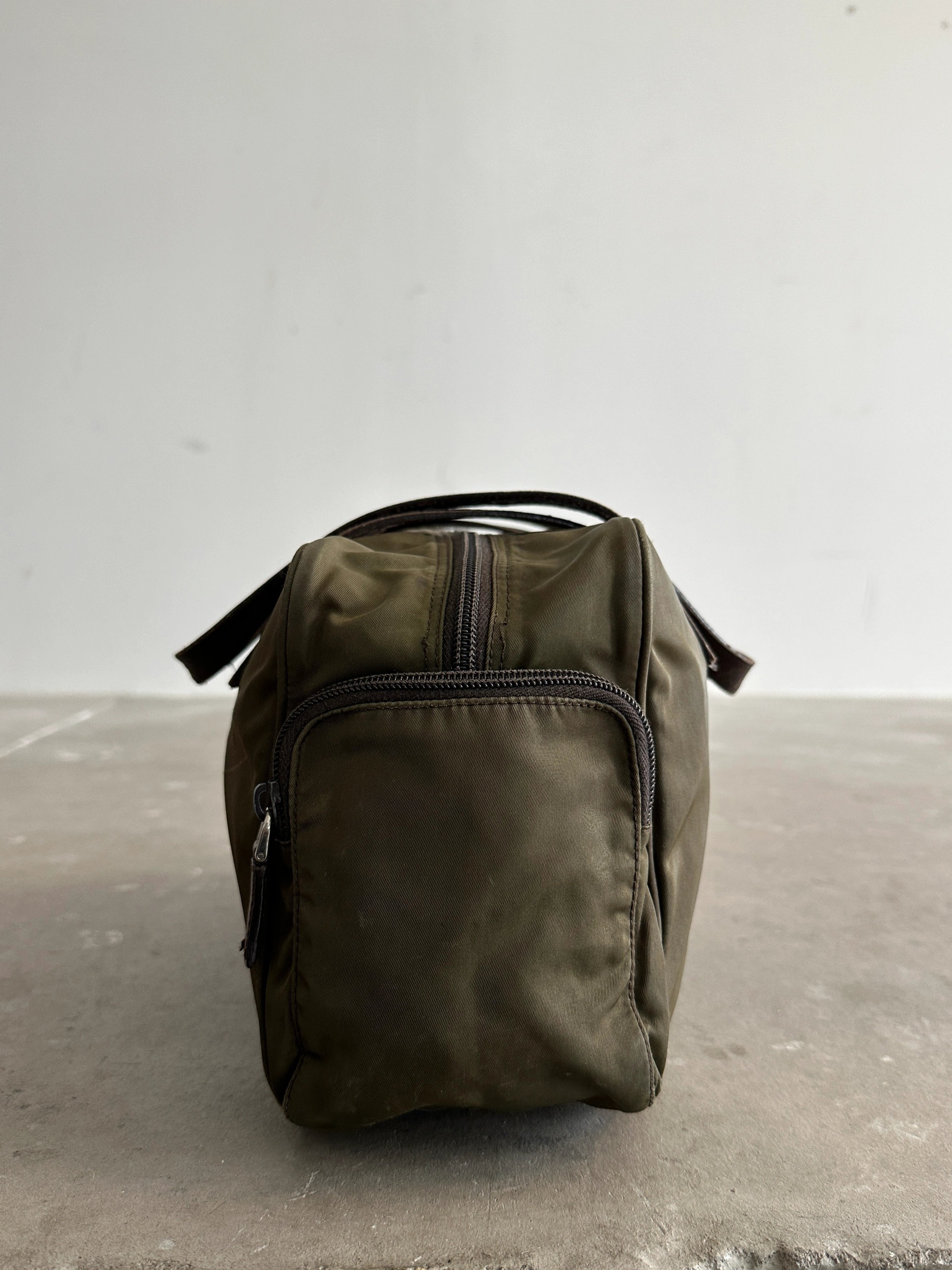 PRADA - 2000s NYLON CARGO SHOULDER BAG