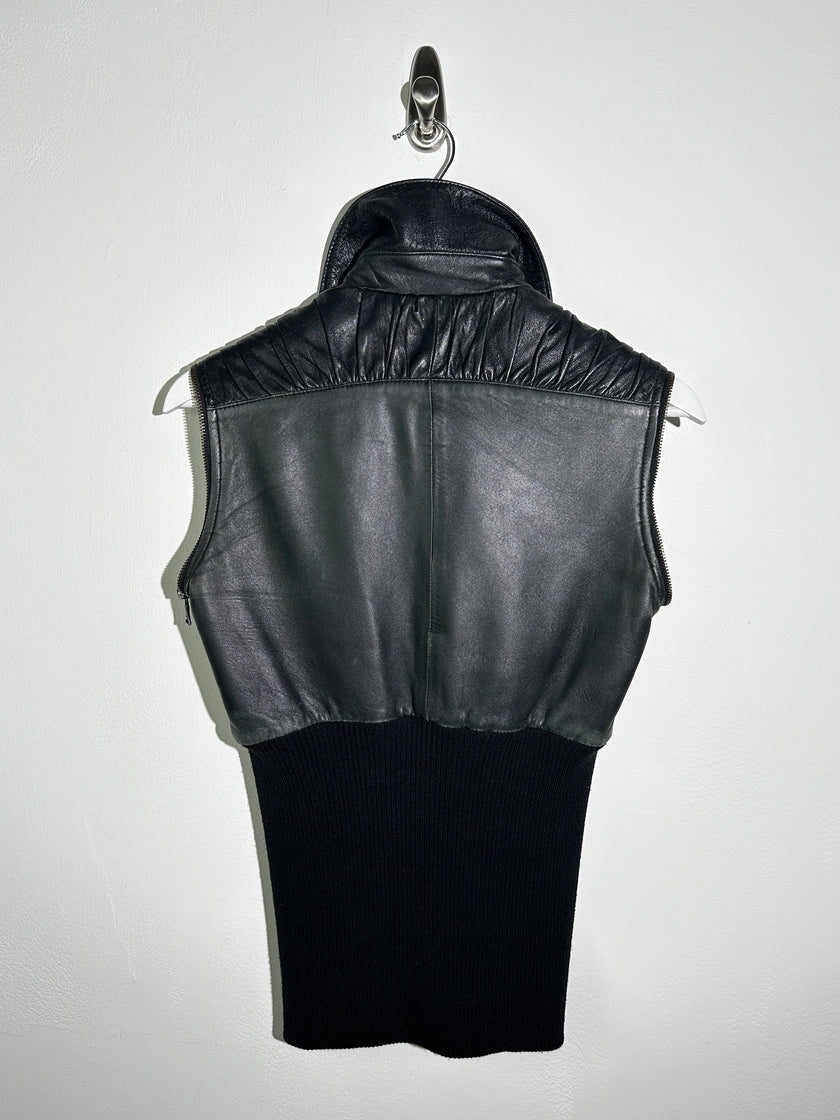 DOLCE & GABBANA - S/S 2003 2 IN 1 LEATHER JACKET WITH PANELED WAIST AND ZIP OFF SLEEVE