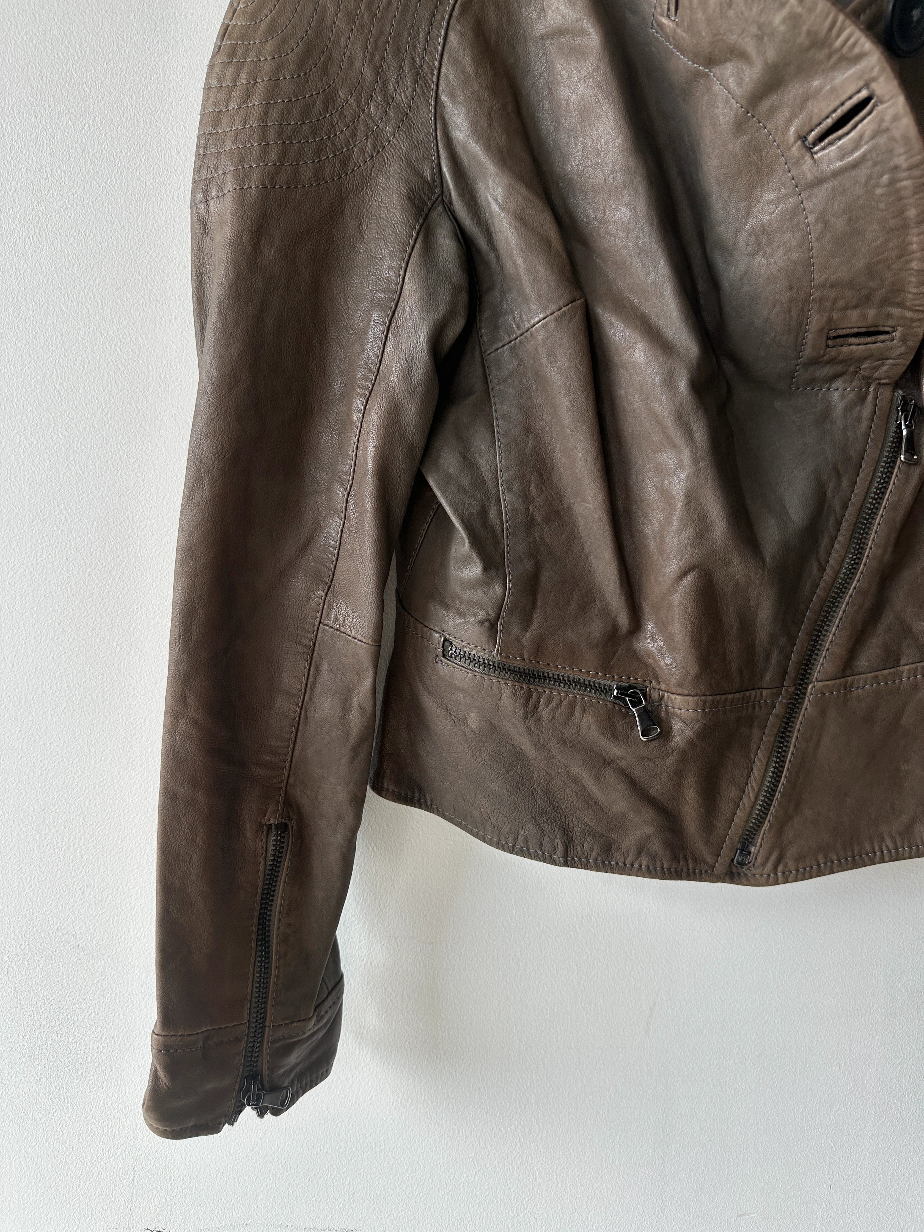 VIVIENNE WESTWOOD - 2000s ASYMMETRIC FRONT LEATHER JACKET