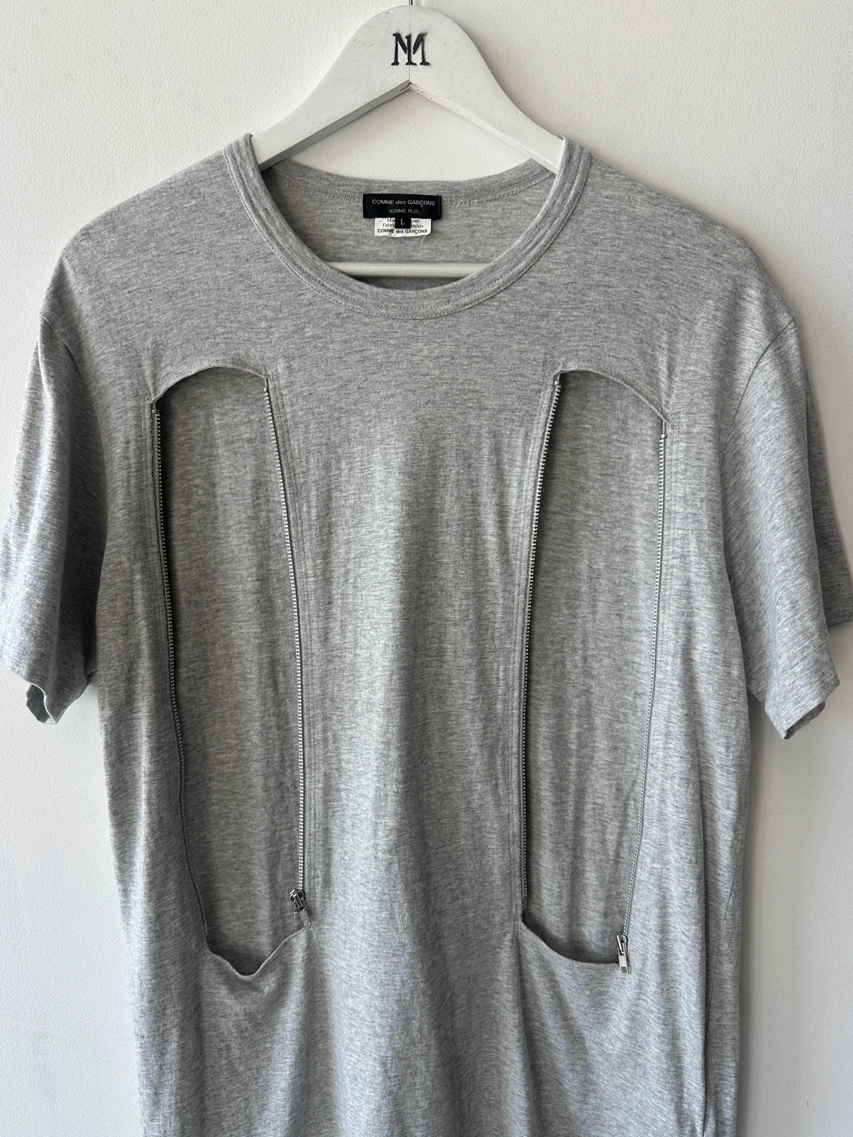 COMME DES GARÇONS HOMME PLUS - A/W 2014 CUT OUT FRONT T-SHIRT