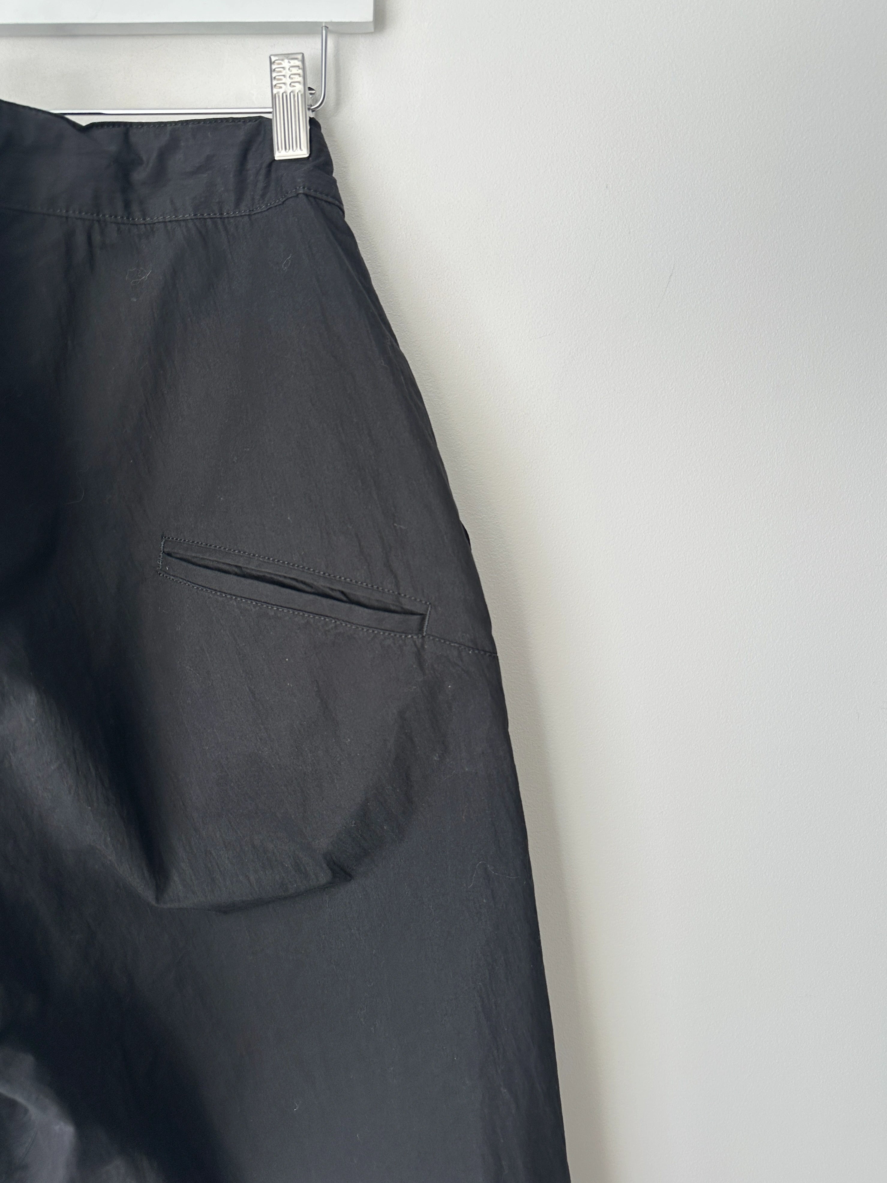 YOHJI YAMAMOTO Y'S - early 2000s MULTI BUTTON WAISTBAND CURVED TROUSERS