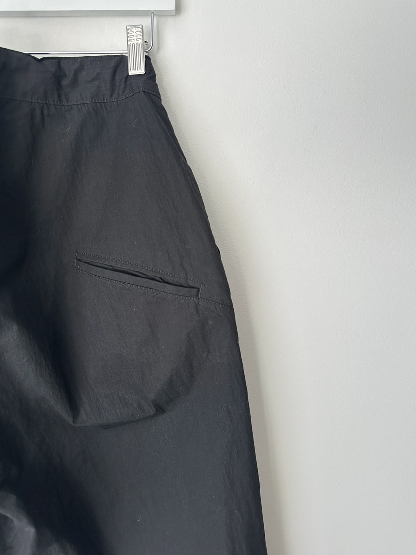 YOHJI YAMAMOTO Y'S - early 2000s MULTI BUTTON WAISTBAND CURVED TROUSERS