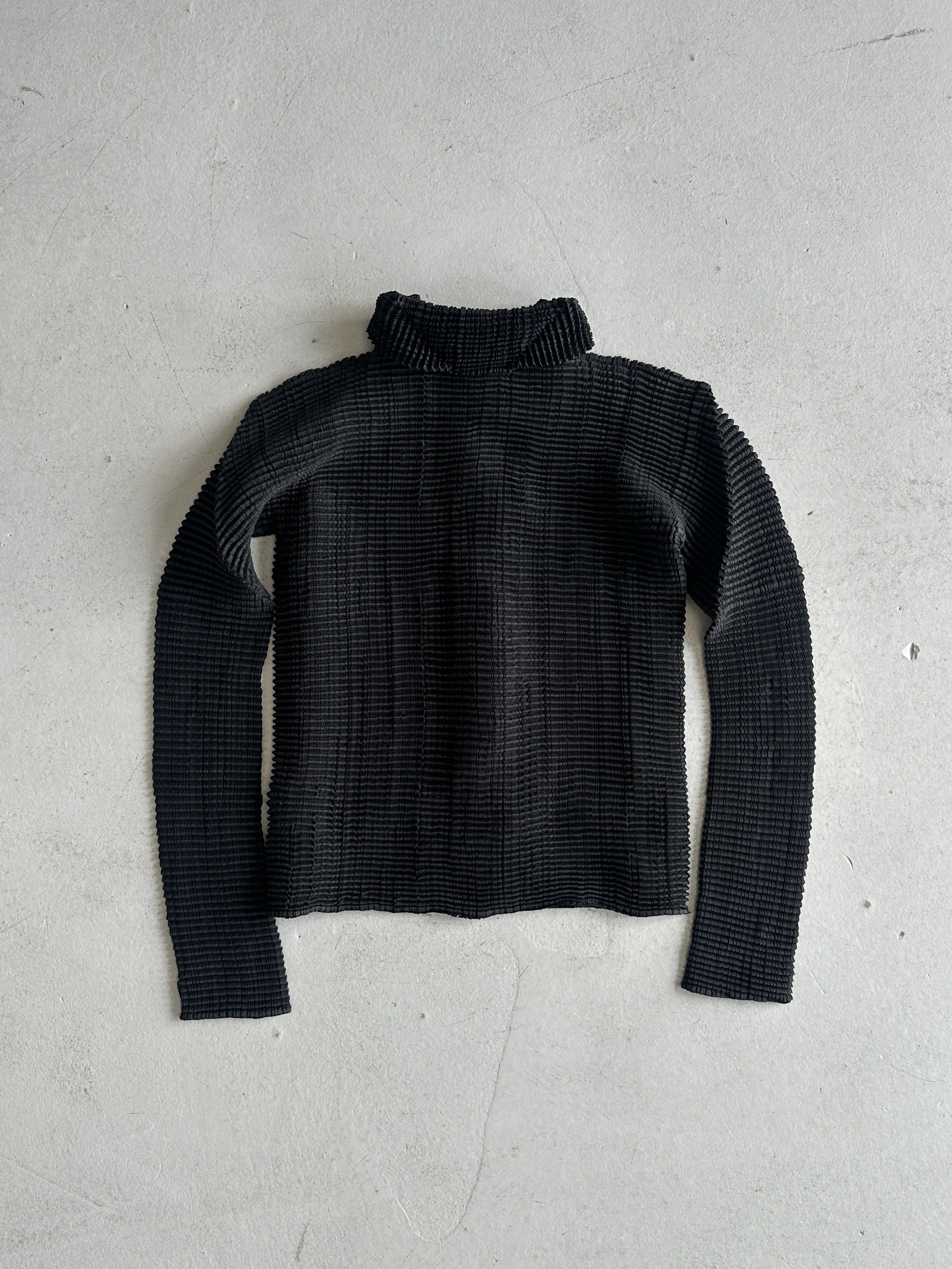 ISSEY MIYAKE - F/W 1999 PLEATED BUTTONED SHIRT