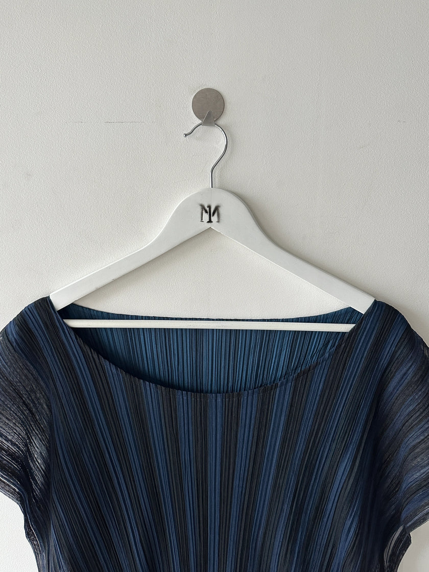 ISSEY MIYAKE - 2000s LAYERED LONGLINE TOP WITH SHEER MESH OVERLAY
