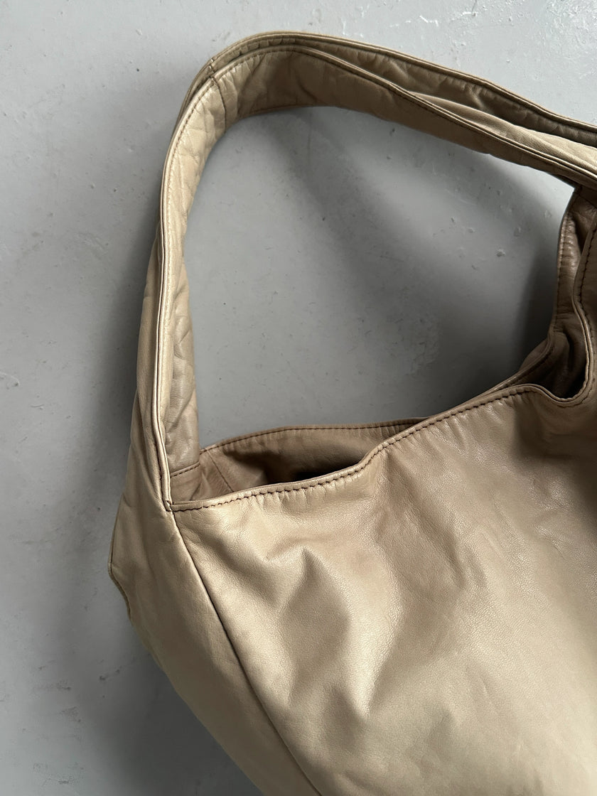 ISSEY MIYAKE PLANTATION - 1990s LEATHER SLOUCHY SHOULDER BAG