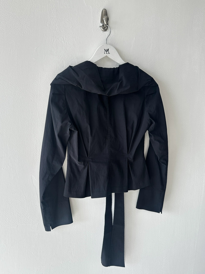 JAPANESE LABEL 2000s PANELED BLOUSE WITH SCULPTURAL COLLAR