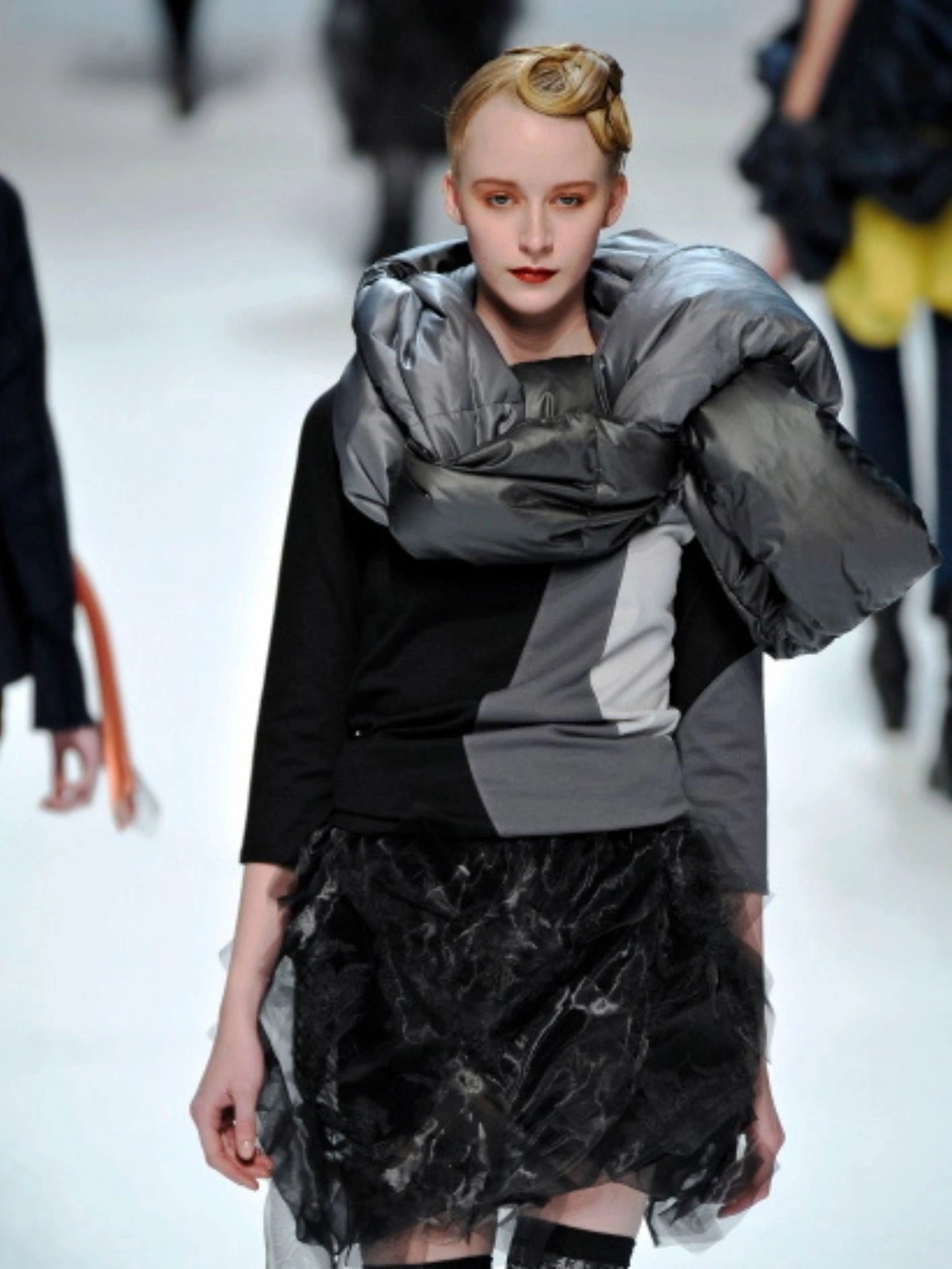 ISSEY MIYAKE A/W 2010 COLLAR