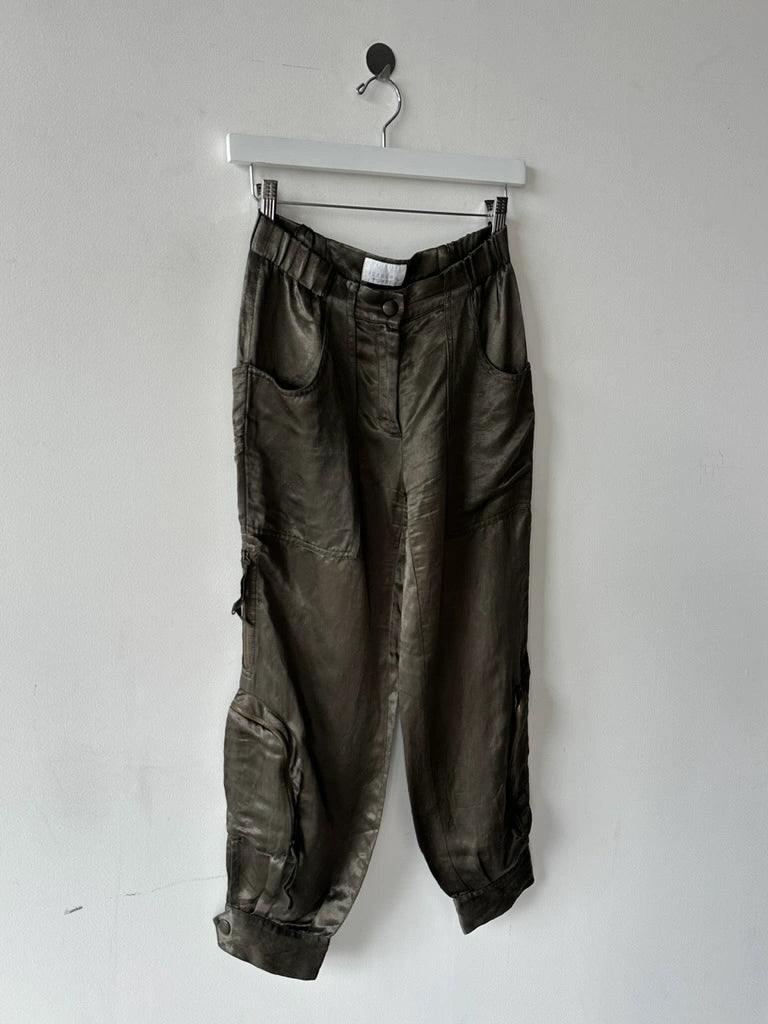 ICEBERG - early 2000s CROPPED CARGO TROUSERS