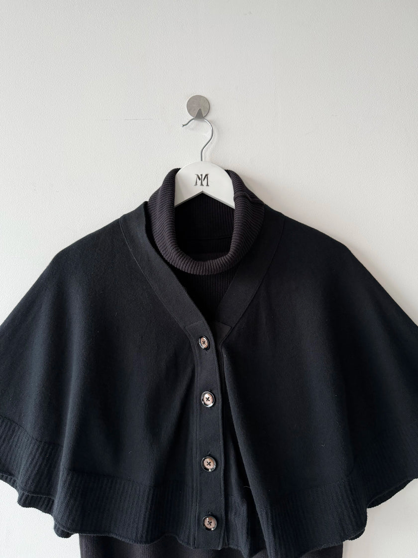 SACAI - F/W 2019 TWO TONE LAYERED HIGN NECK VEST WITH BUTTONED CROP CAPE