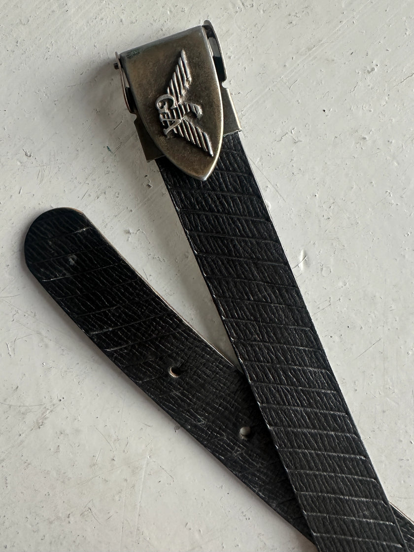 GIORGIO ARMANI  - 1980s EMBOSSED LEATHER BELT WITH BRASS BUCKLE