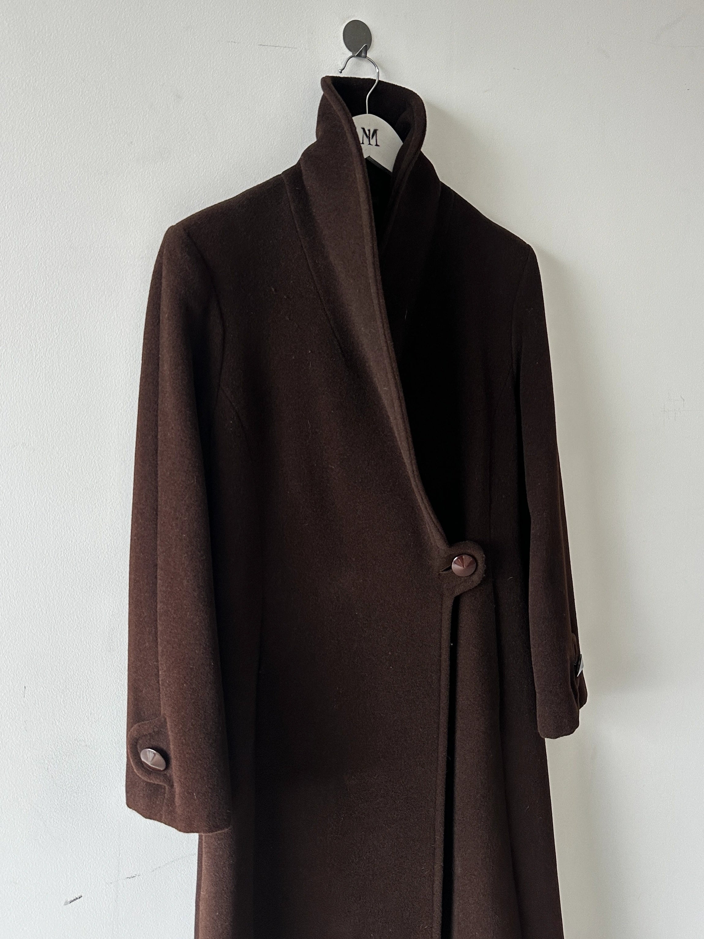 PIERRE CARDIN - 1990s LONG FITTED COAT WITH SINGLE BUTTON CLOSURE