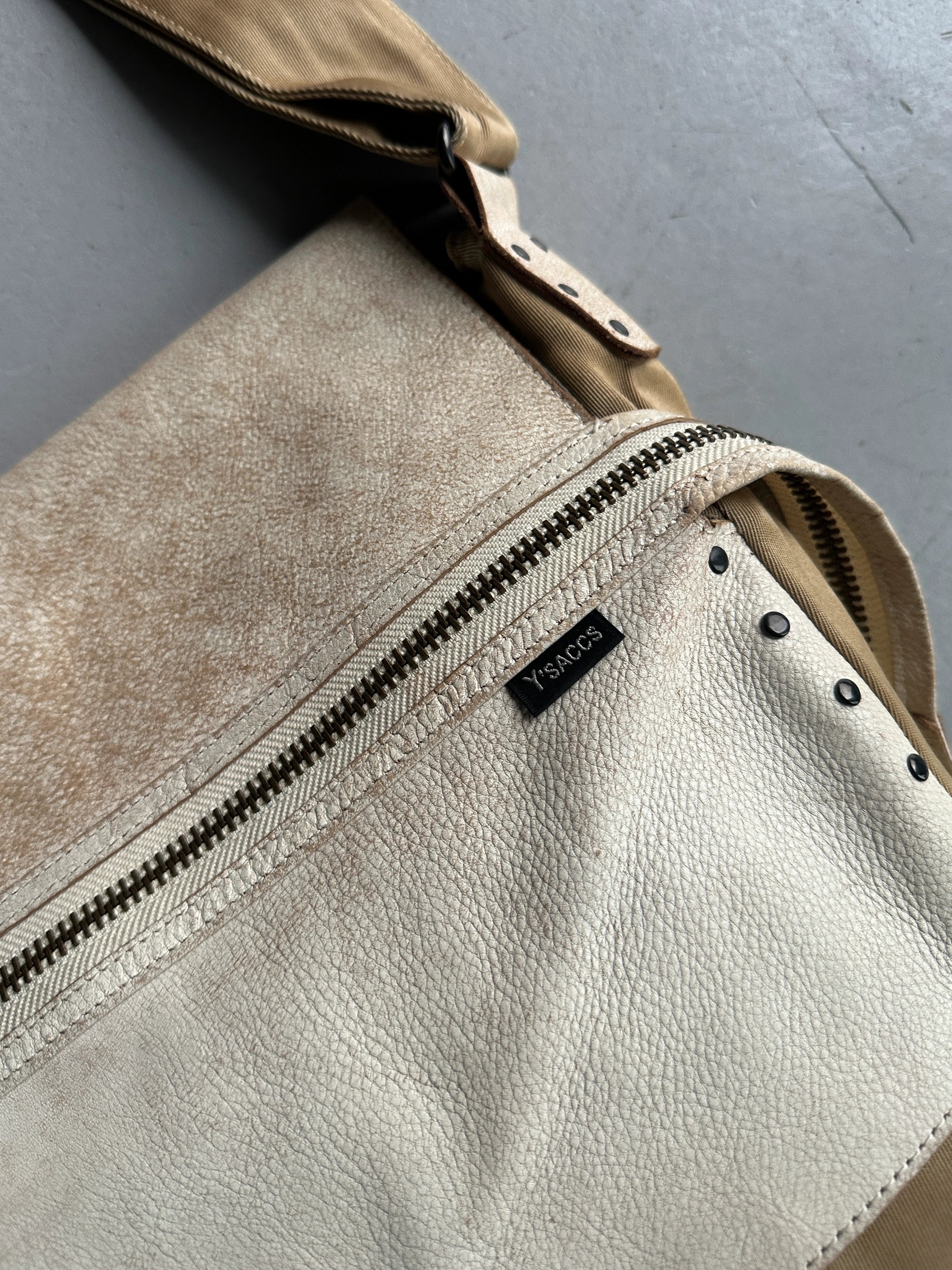 YOHJI YAMAMOTO Y'SACCS - 1990s RECTANGULAR MESSENGER BAG WITH DISTRESSED LEATHER FRONT PANEL
