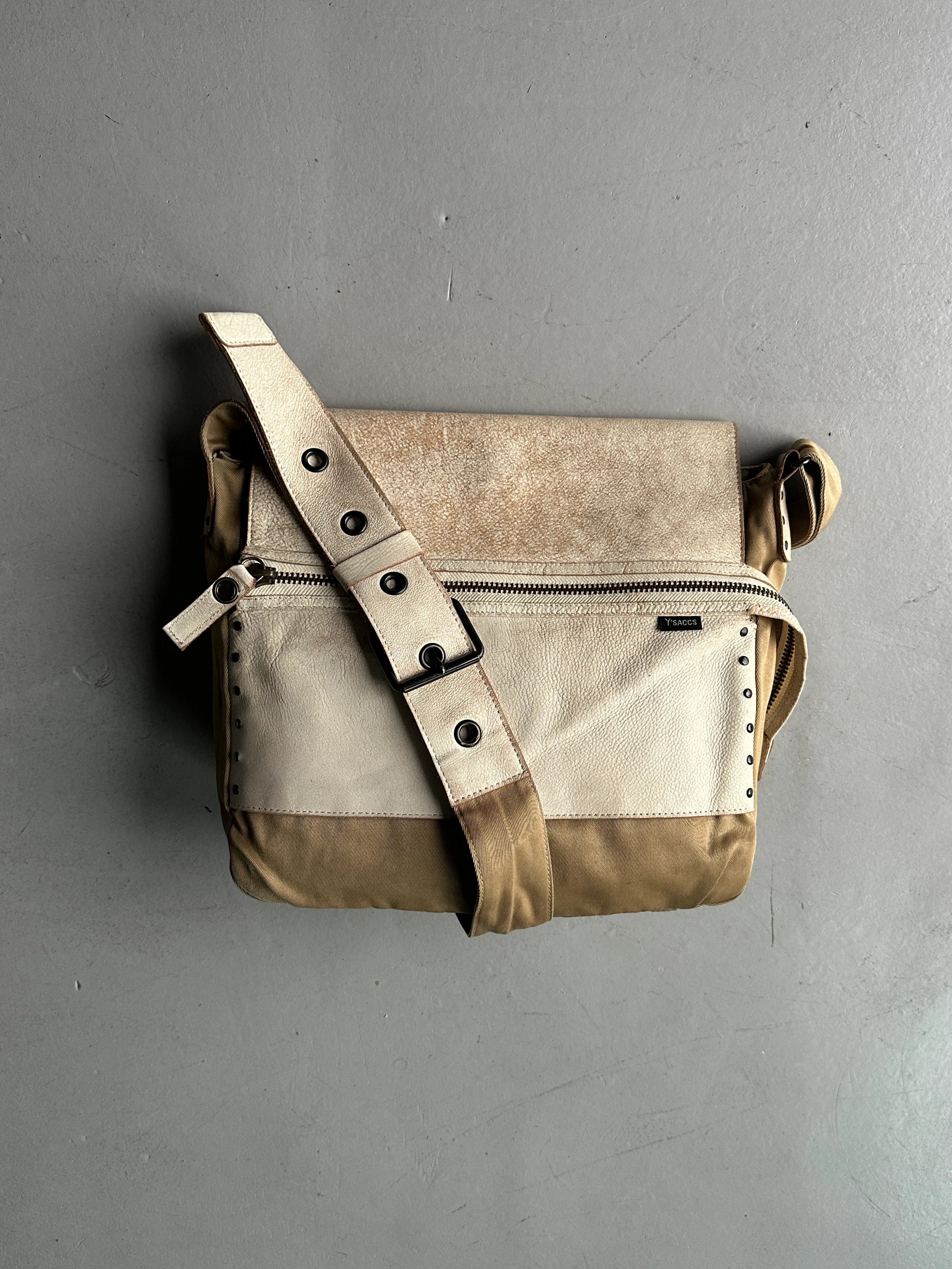 YOHJI YAMAMOTO Y'SACCS - 1990s RECTANGULAR MESSENGER BAG WITH DISTRESSED LEATHER FRONT PANEL