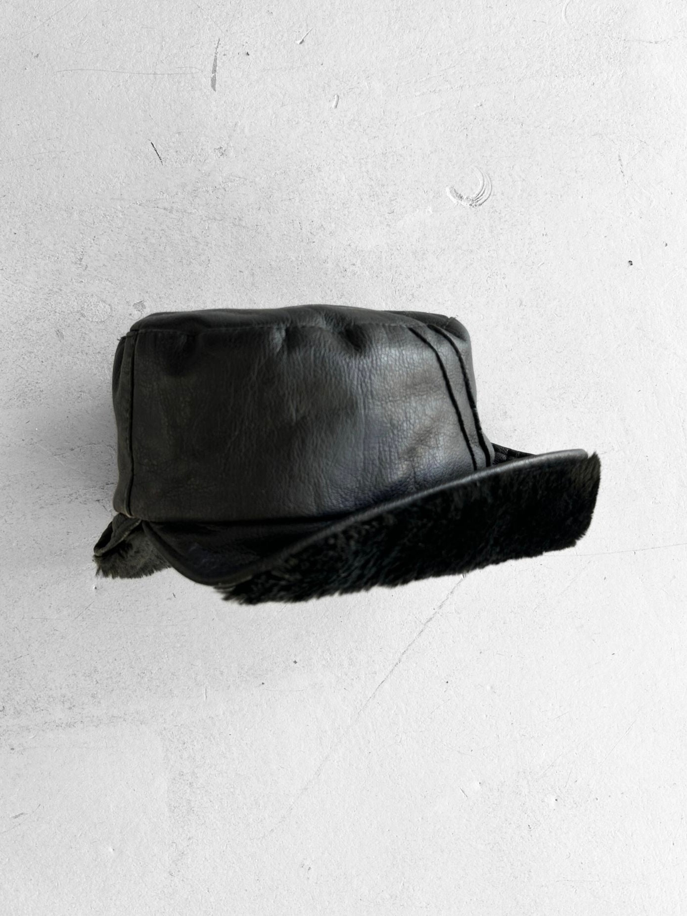 1970s LEATHER BUCKET HAT WITH FAUX FUR BRIM AND LINING