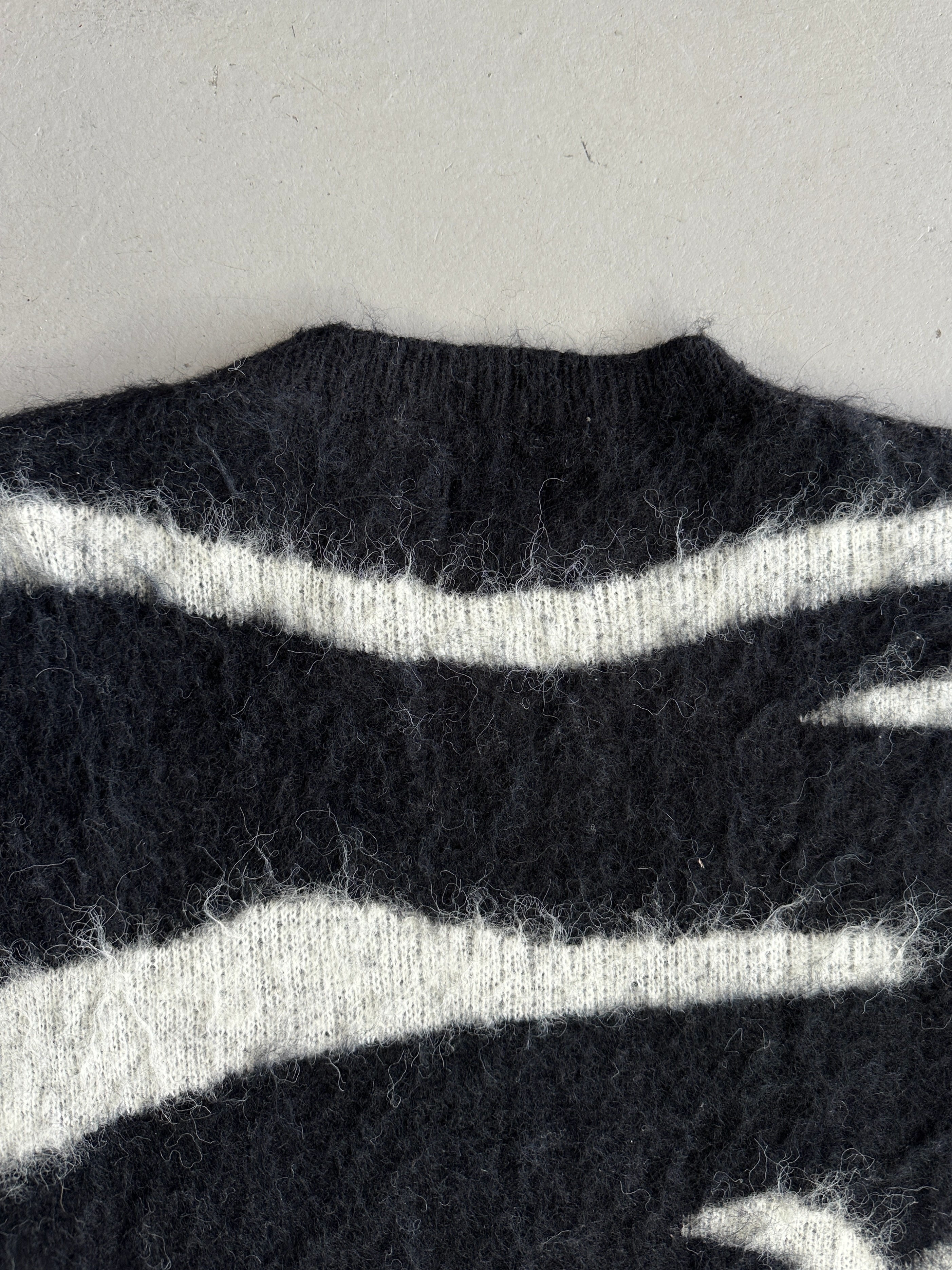 ISSEY MIYAKE - 1980s CREW NECK FUZZY WOOL OVERSIZED JUMPER