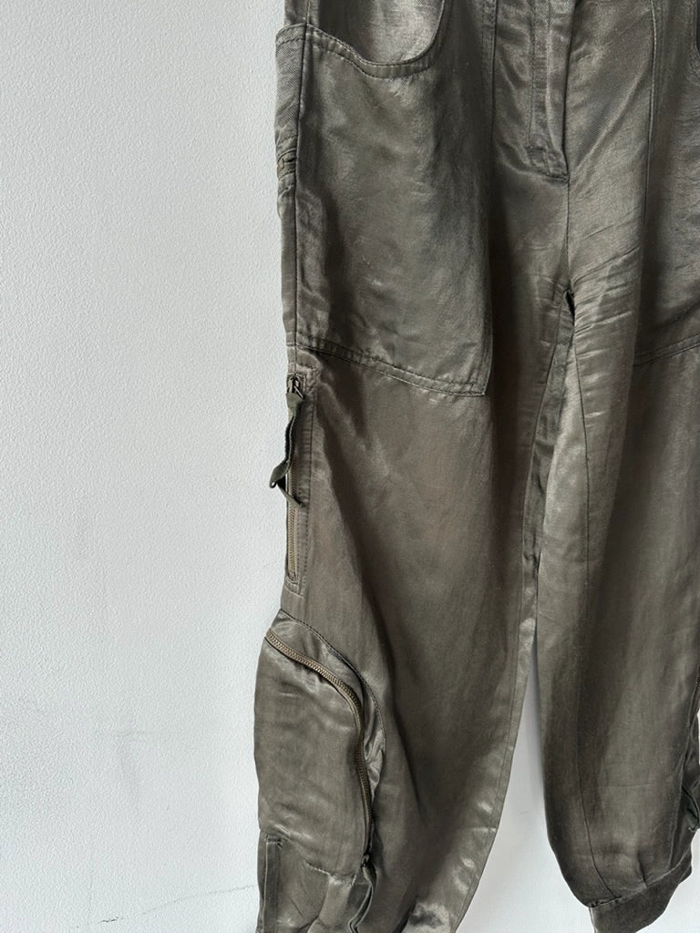 ICEBERG - early 2000s CROPPED CARGO TROUSERS