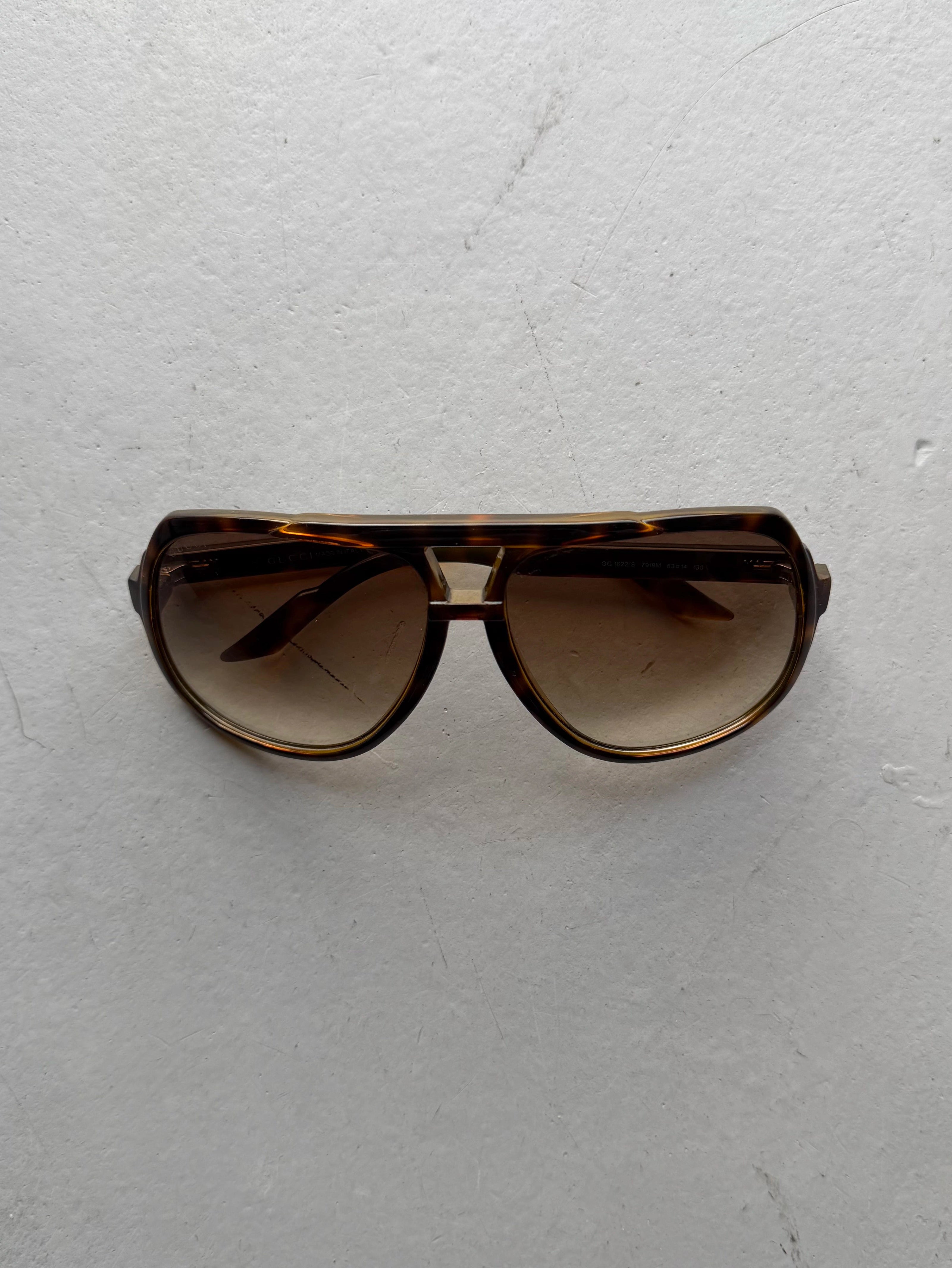 GUCCI - 2010s OVERSIZED AVIATOR SUNGLASSES