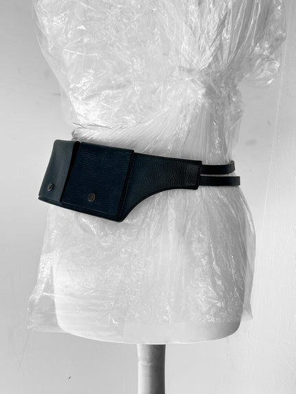 HIROKO KOSHINO - 1990s LEATHER WAIST BELT WITH THREE FLAP POCKETS