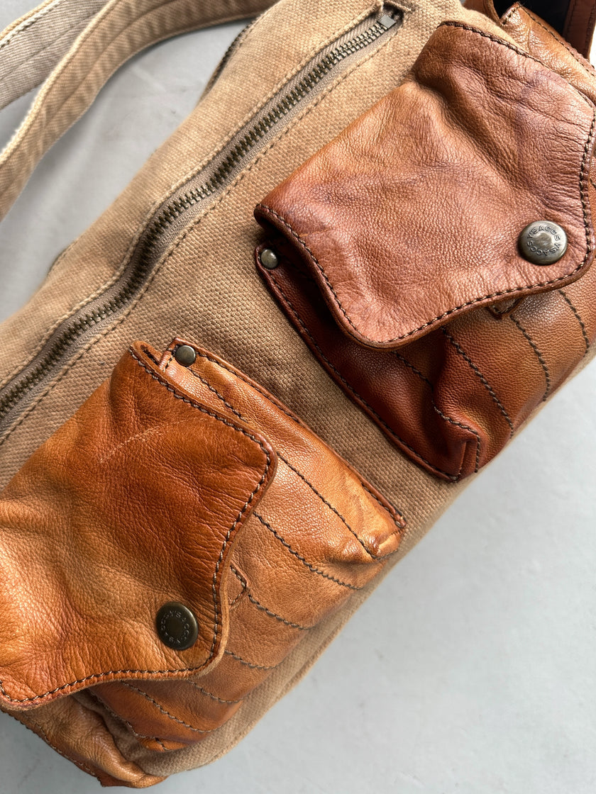 YOHJI YAMAMOTO Y'SACCS - 1990s SHOULDER BAG WITH OVERSIZED LEATHER POCKET