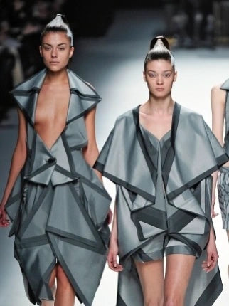 ISSEY MIYAKE  - F/W 2011 SCULPTURAL BOLERO JACKET