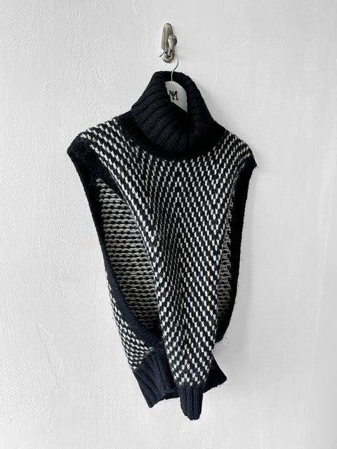 NO LABEL 1990s OPEN SIDE CHUNKY KNIT TURTLE NECK TOP