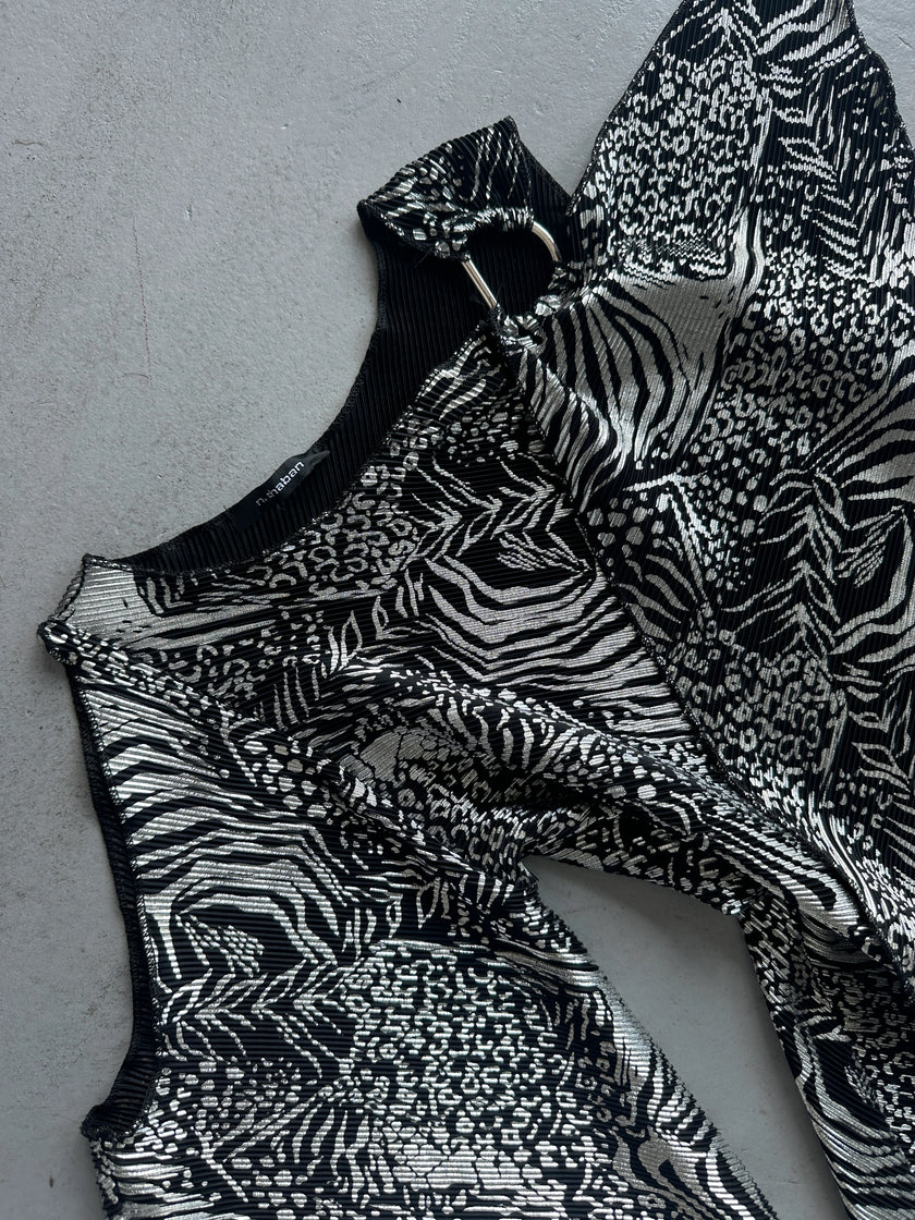 1990s ASYMMETRICAL TOP WITH FLOWING SLEEVE