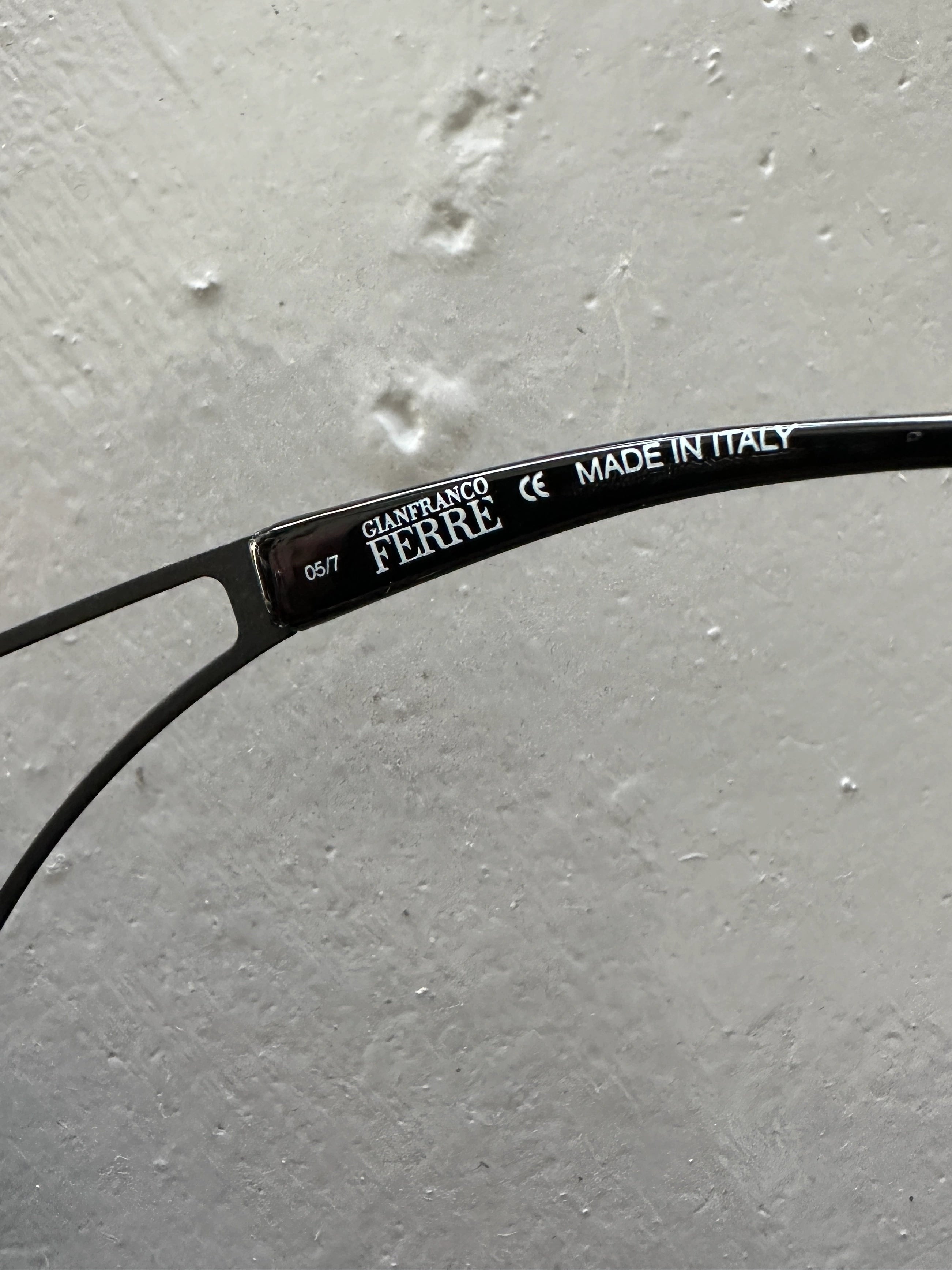 GIANFRANCO FERRÉ - 1990s WRAPAROUND SUNGLASSES WITH CUT OUT ARMS