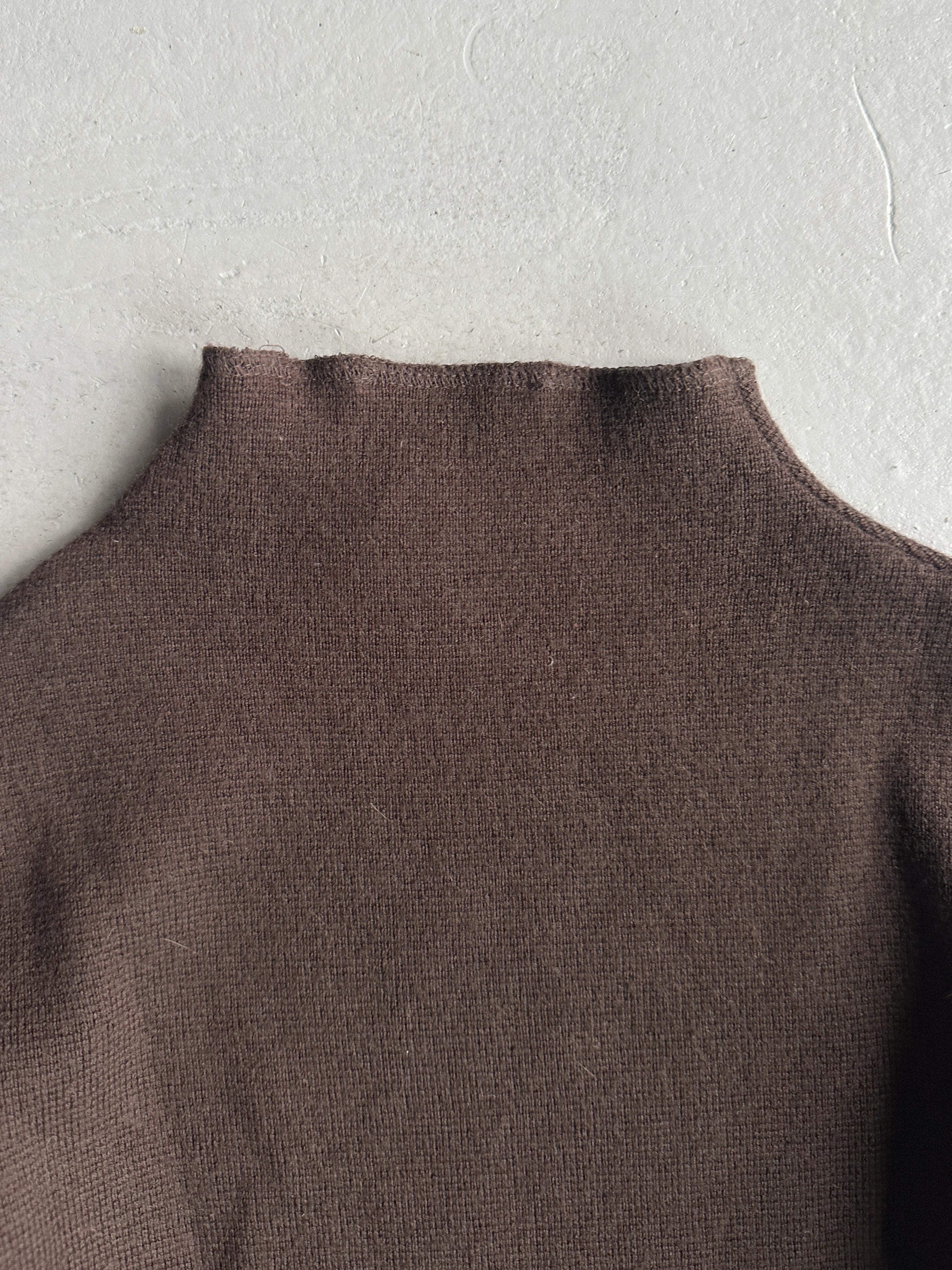 EMPORIO ARMANI - 2000s METAL BUTTON SLEEVE CROP FIT JUMPER
