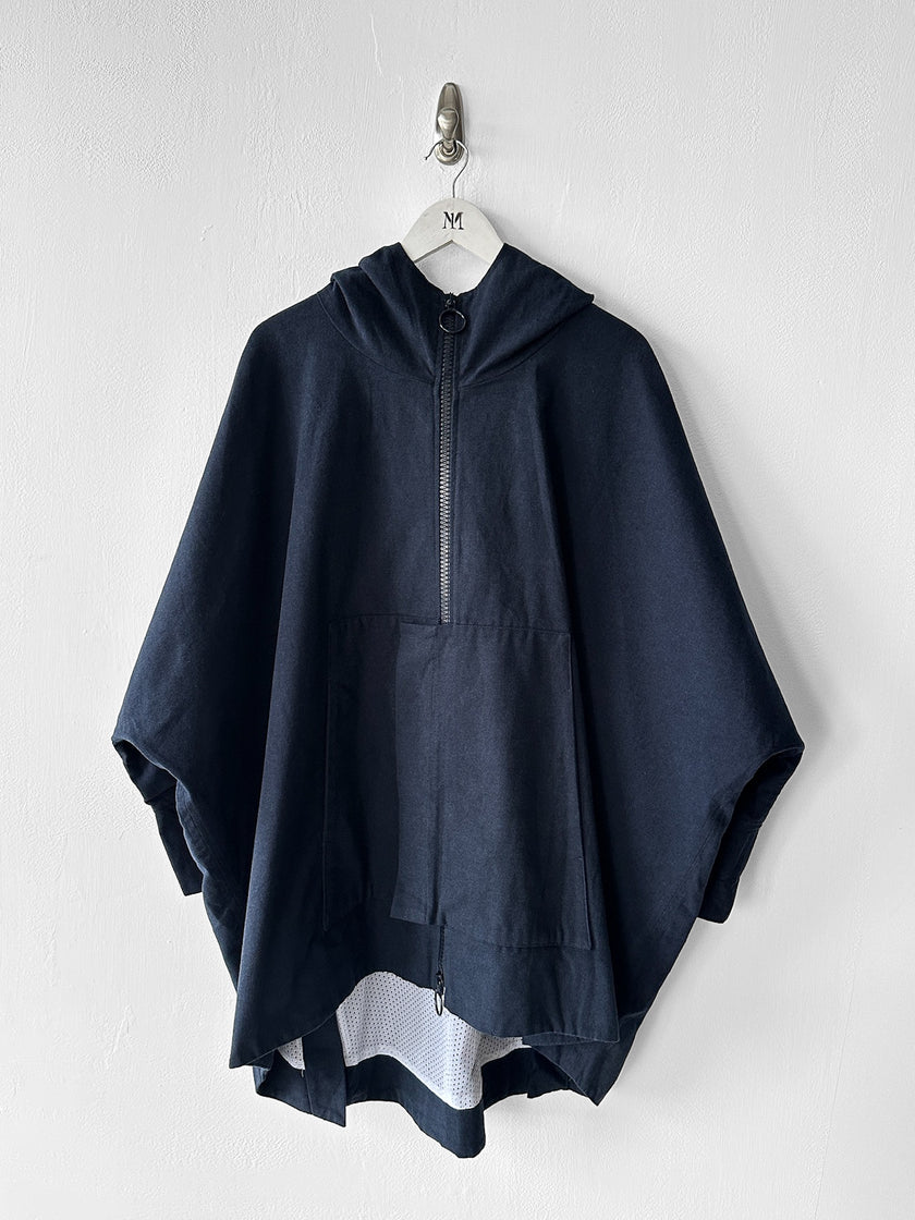 ITALIAN LABEL - SAMPLE OVERSIZED HOODED CAPE JACKET WITH MESH UNDERLAYER