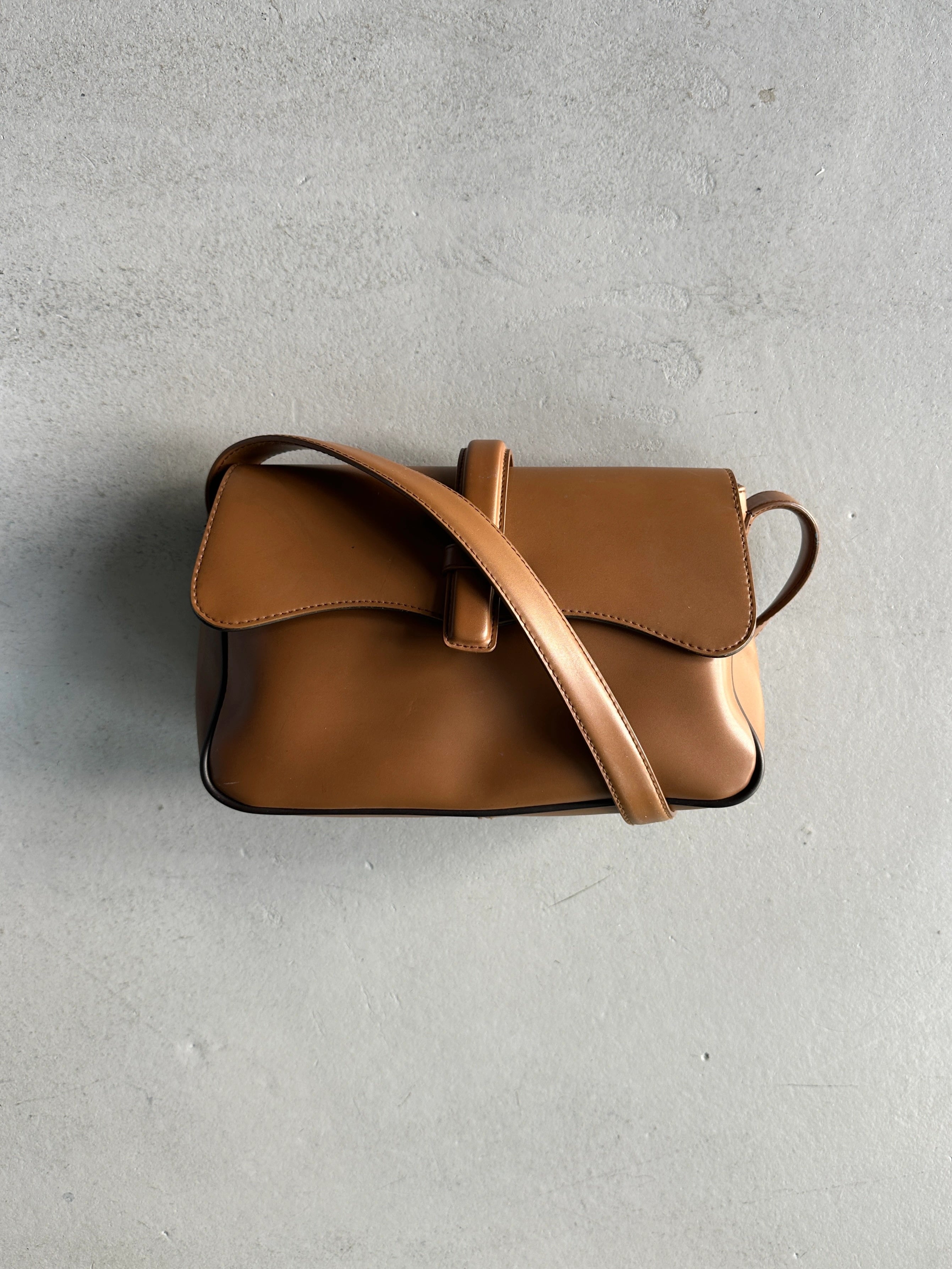 CLAUDE MONTANA - 1990s STRUCTURED SHOULDER BAG